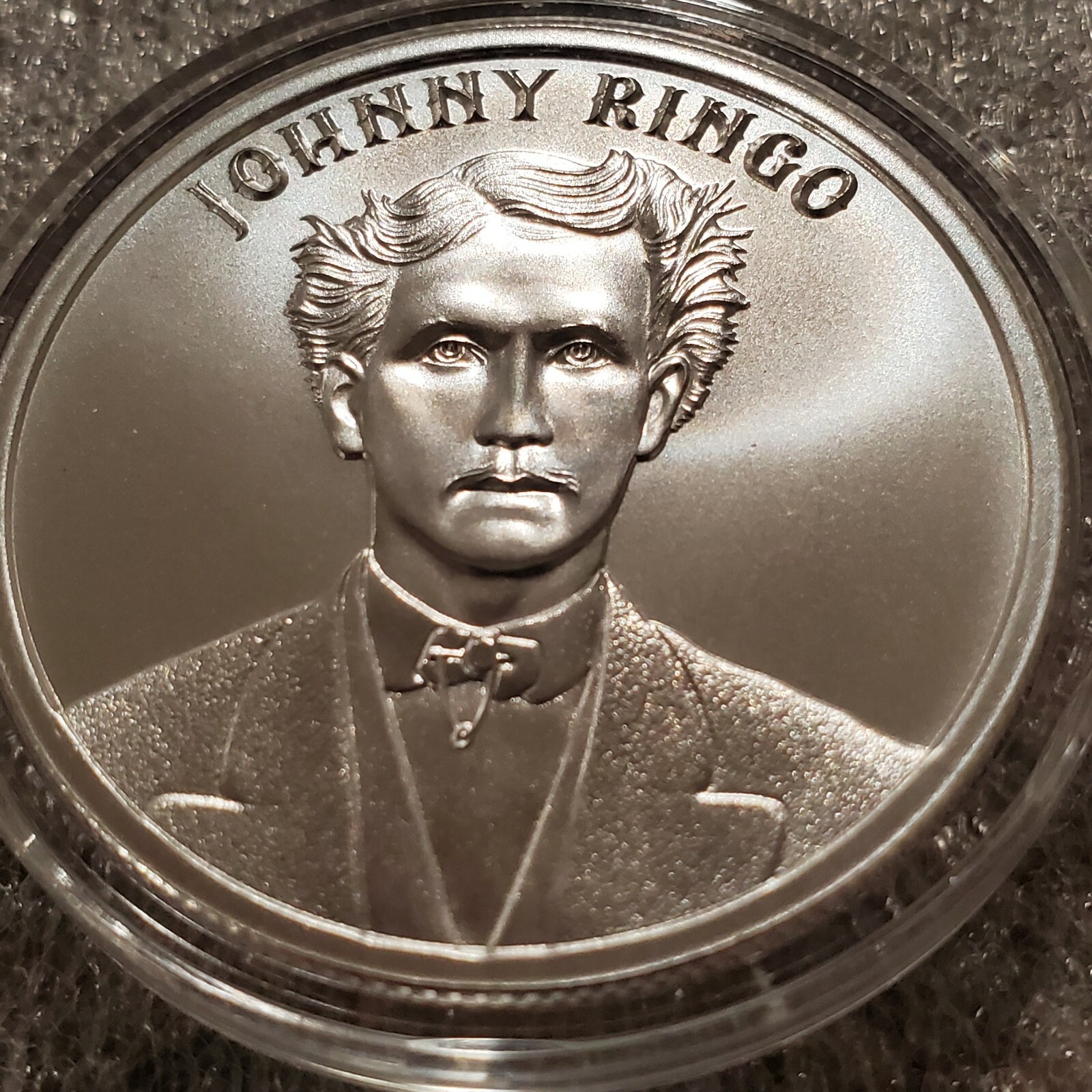 Johnny Ringo 1 oz .999 silver Wild West Legends Gun slinger colt 45 Tombstone