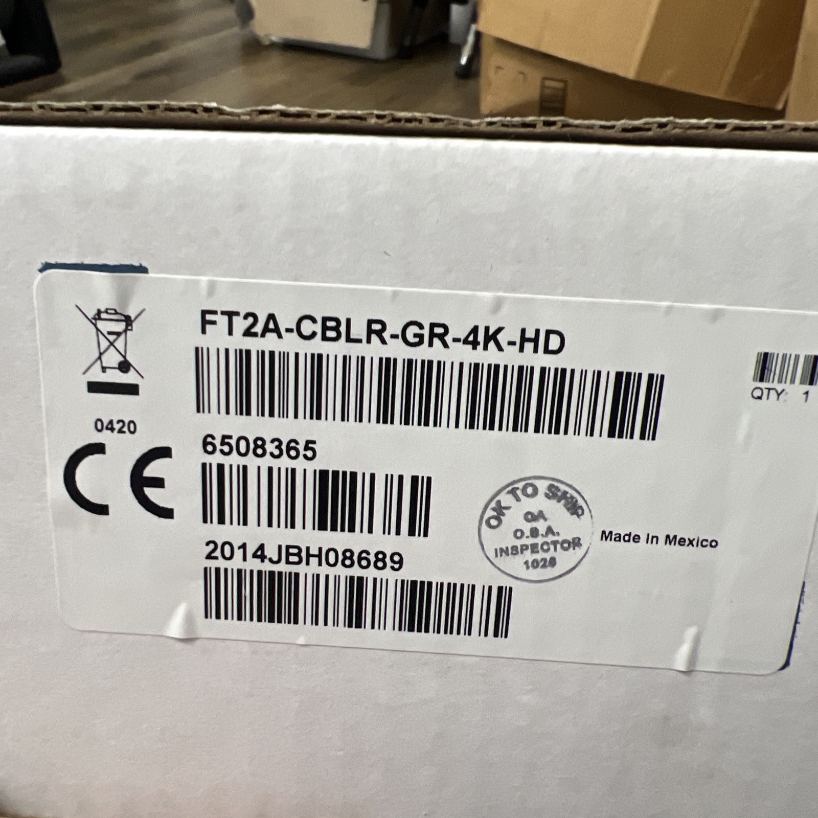 NIB Crestron FT2A-CBLR-GR-4K-HD Gravity Cable Retractor