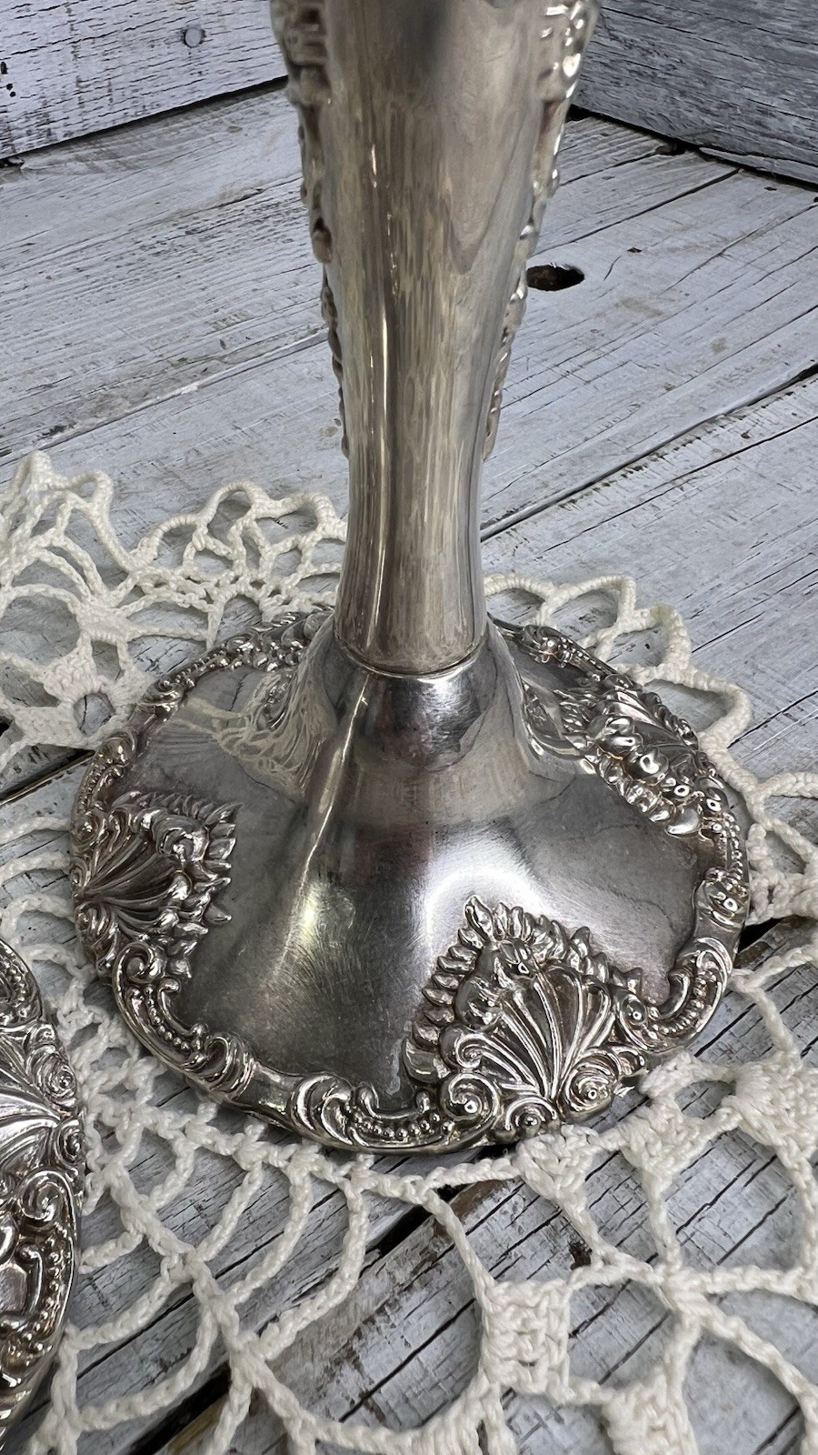 VINTAGE PAIR 2 GODINGER SILVER PLATED 8 25” CANDLESTICK BAROQUE GRAPE PATTERN 🩶