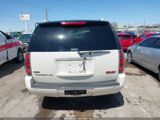 Passenger Right Front Spindle/Knuckle Fits 07-14 ESCALADE 2447732