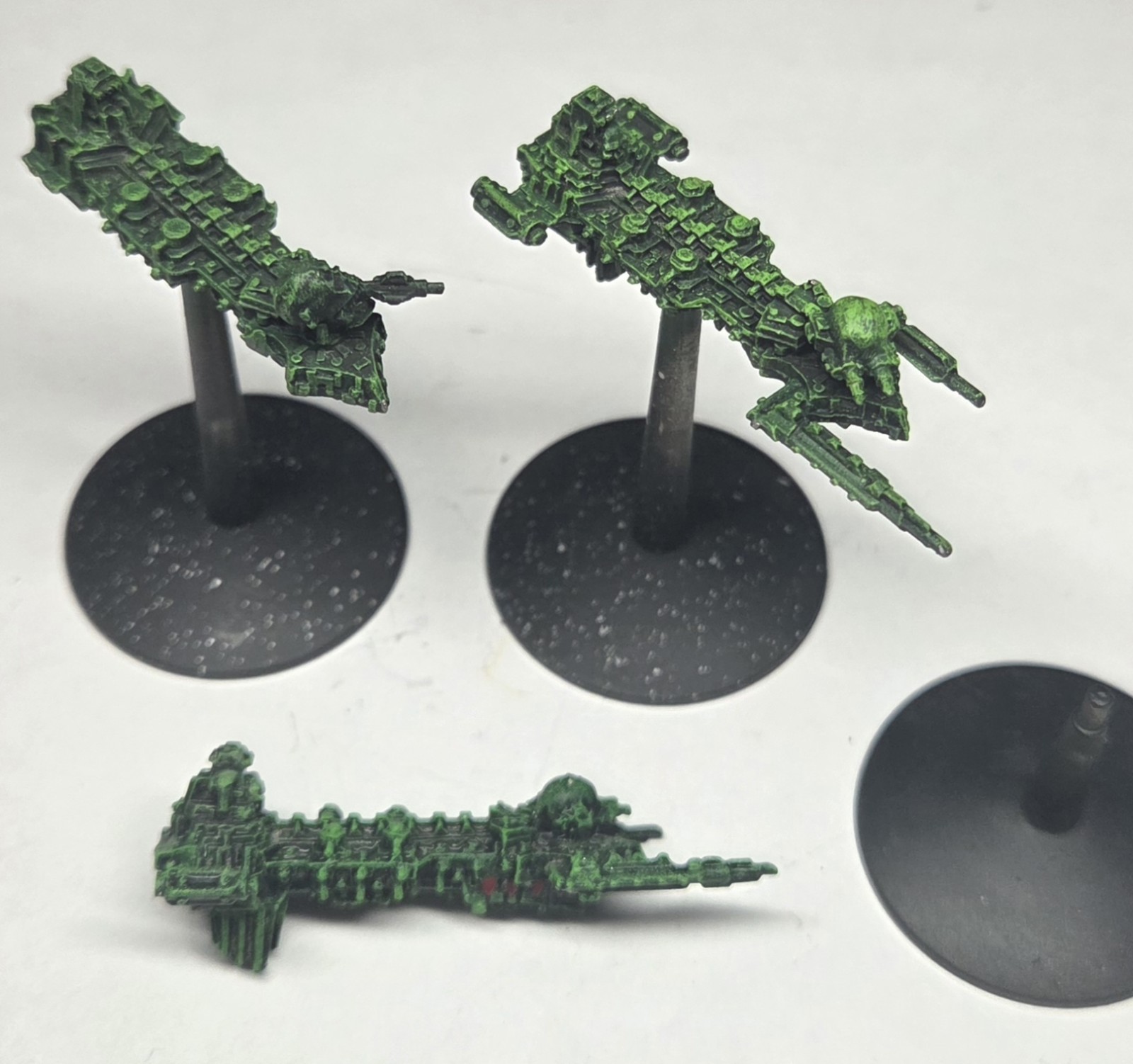 Battlefleet Gothic - Chaos Idolator Class Raiders x3 - Metal OOP - 004