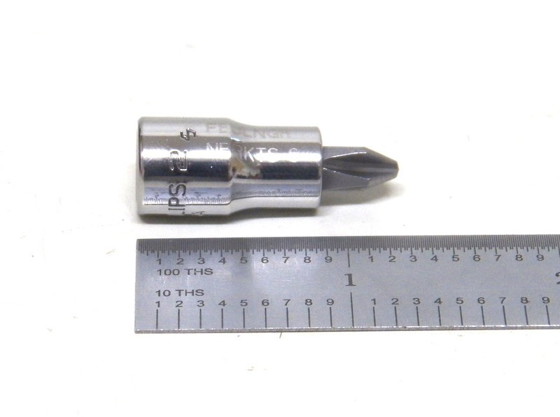 Snap-On TMP21E 1/4" Drive PHILLIPS #2 Short Socket Driver ...............(2-2-5)