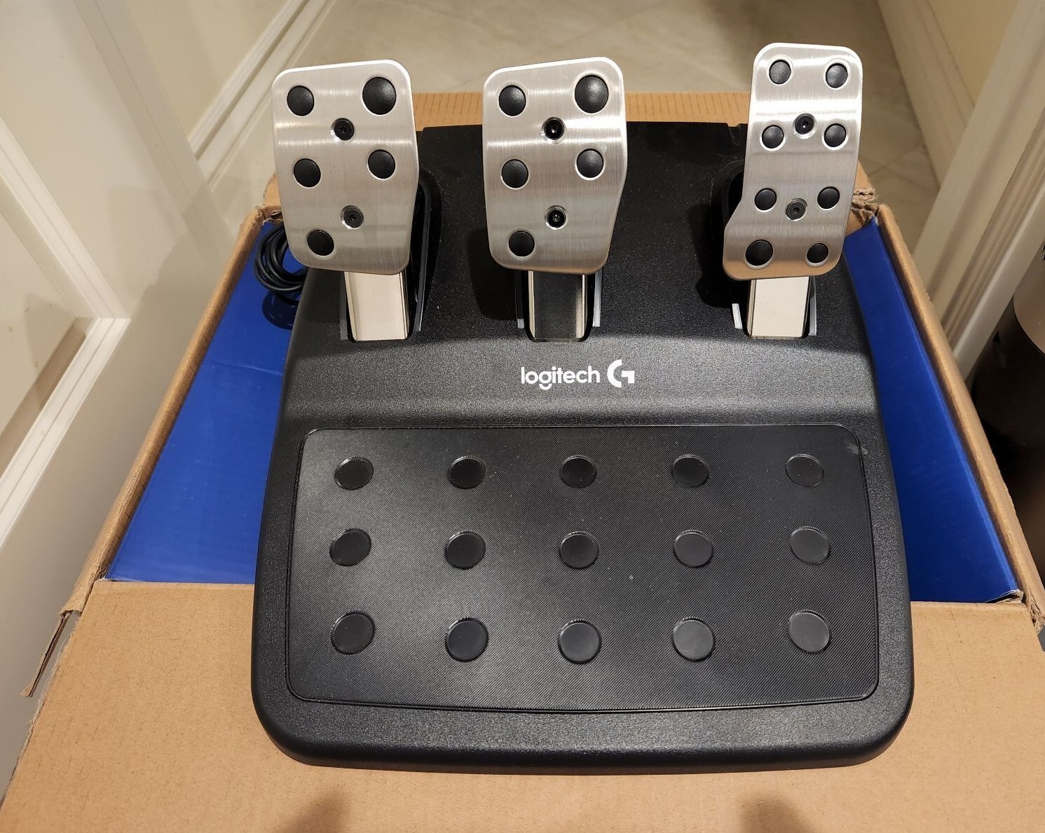 Logitech G29 G920 PEDALS ONLY *MINT Condition* open box never used TESTED WORKIN
