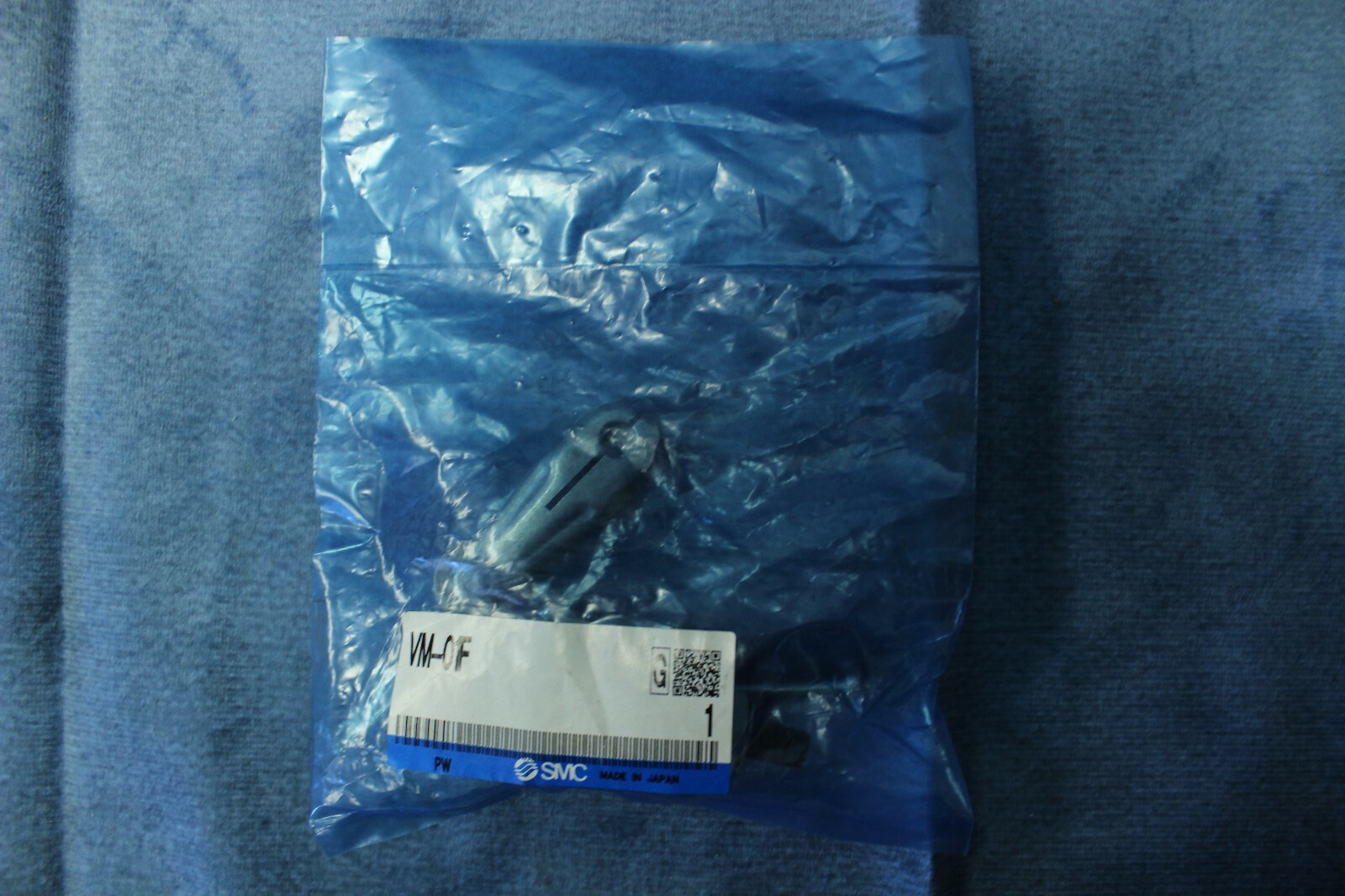 Brand New SMC Yamatake VM-01F Mechanical Valve Body w/ Roller lever arm