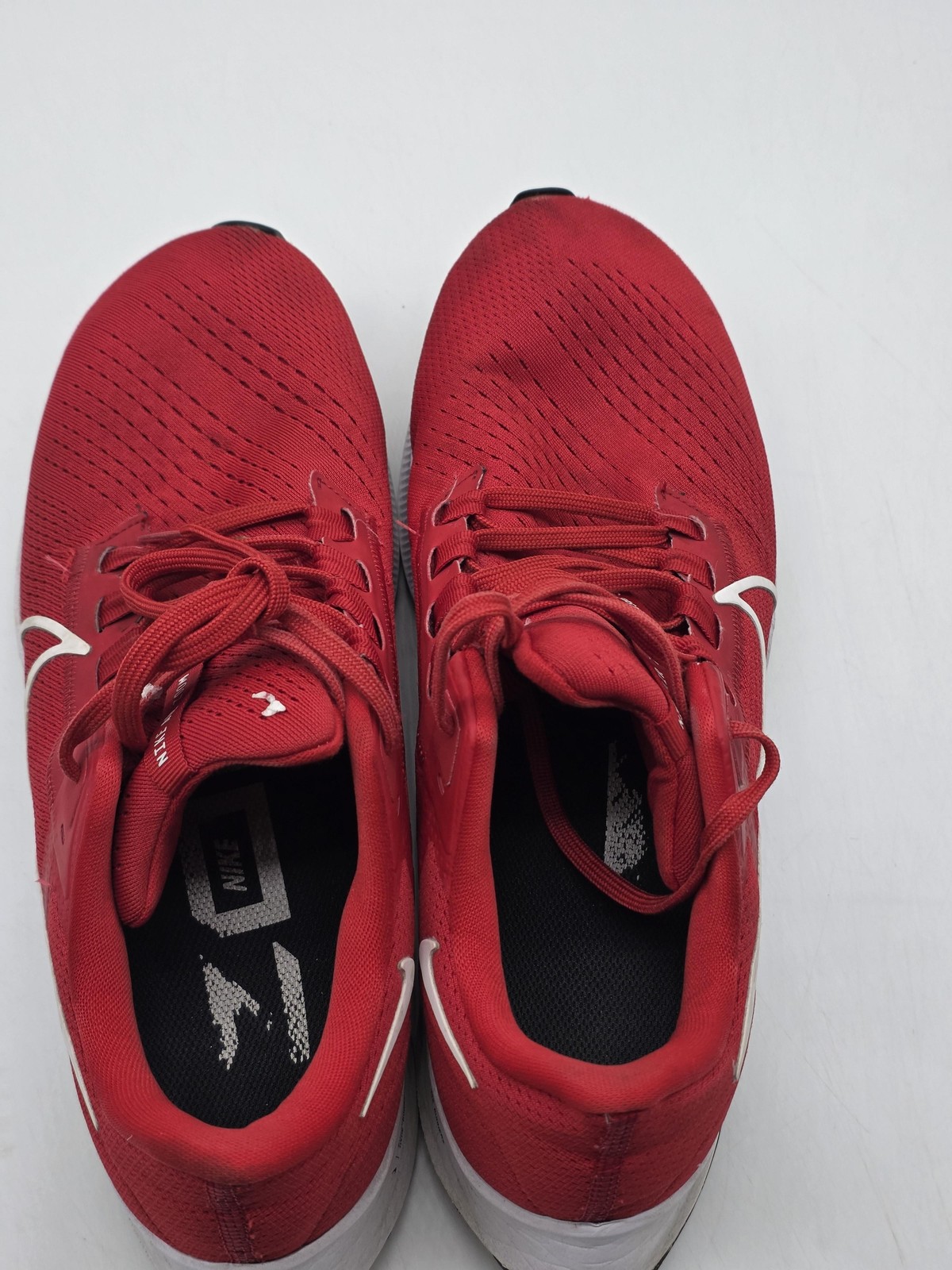Nike Air Zoom Pegasus 38 Shoes Mens Size 11.5 Red Damaged Sneakers Cz1893-600