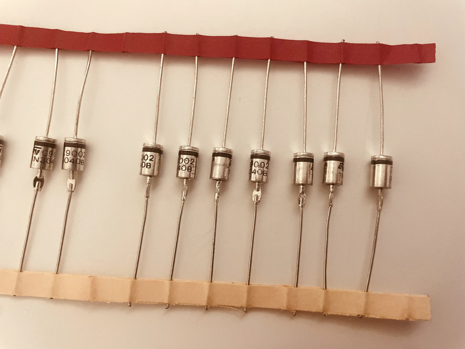 1N3040BT3-B3 10 PCS DIODE (10 Piece Lot)