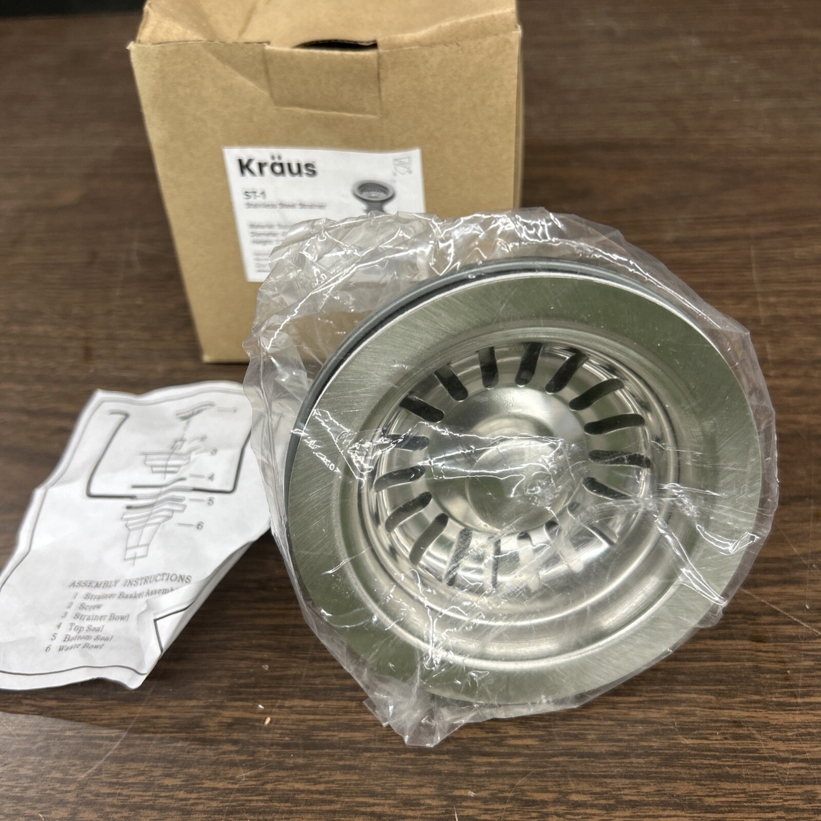 KRAUS ST-1 STAINLESS STEEL STRAINER-NEW IN BOX-4.5" DIAMETER,HEIGHT 3.75"