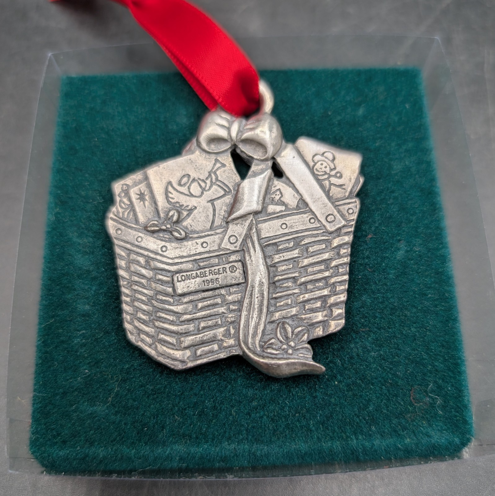 1996 LONGABERGER PEWTER "Seasons Greetings 1992" Basket Ornament