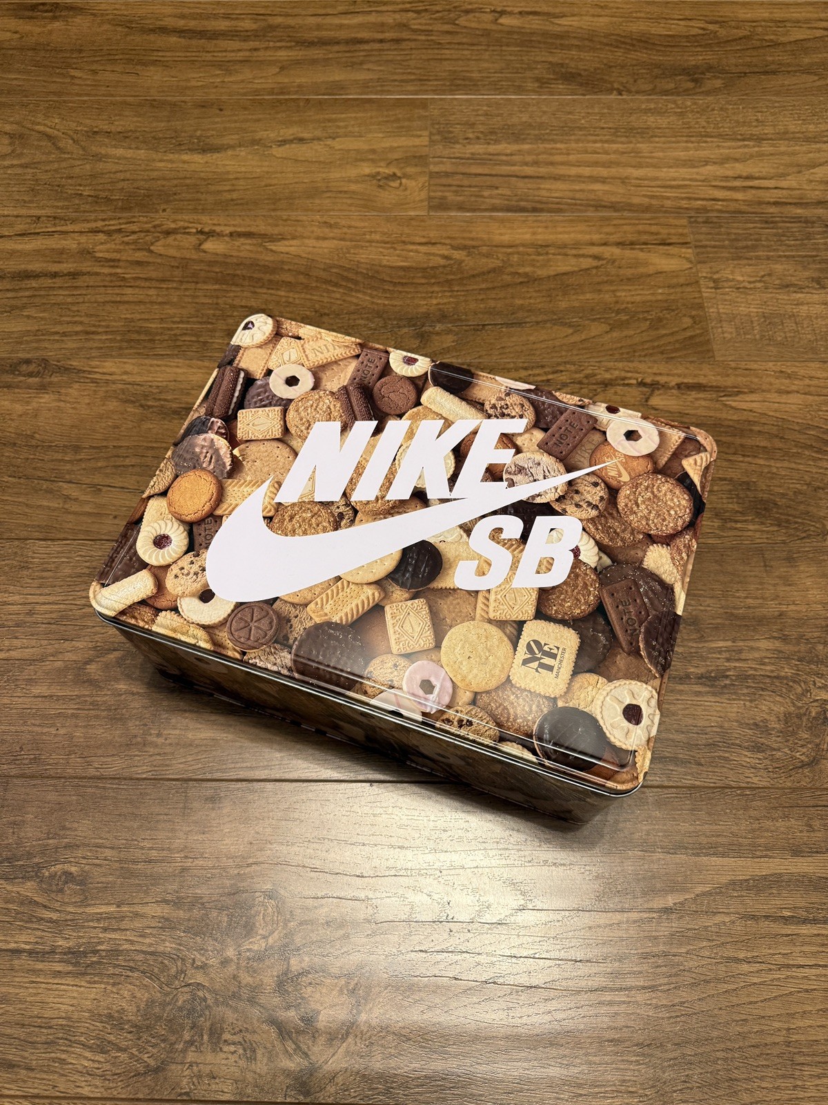 Nike SB Dunk Note Skateshop Special Box Biscuit Tin || Brand new