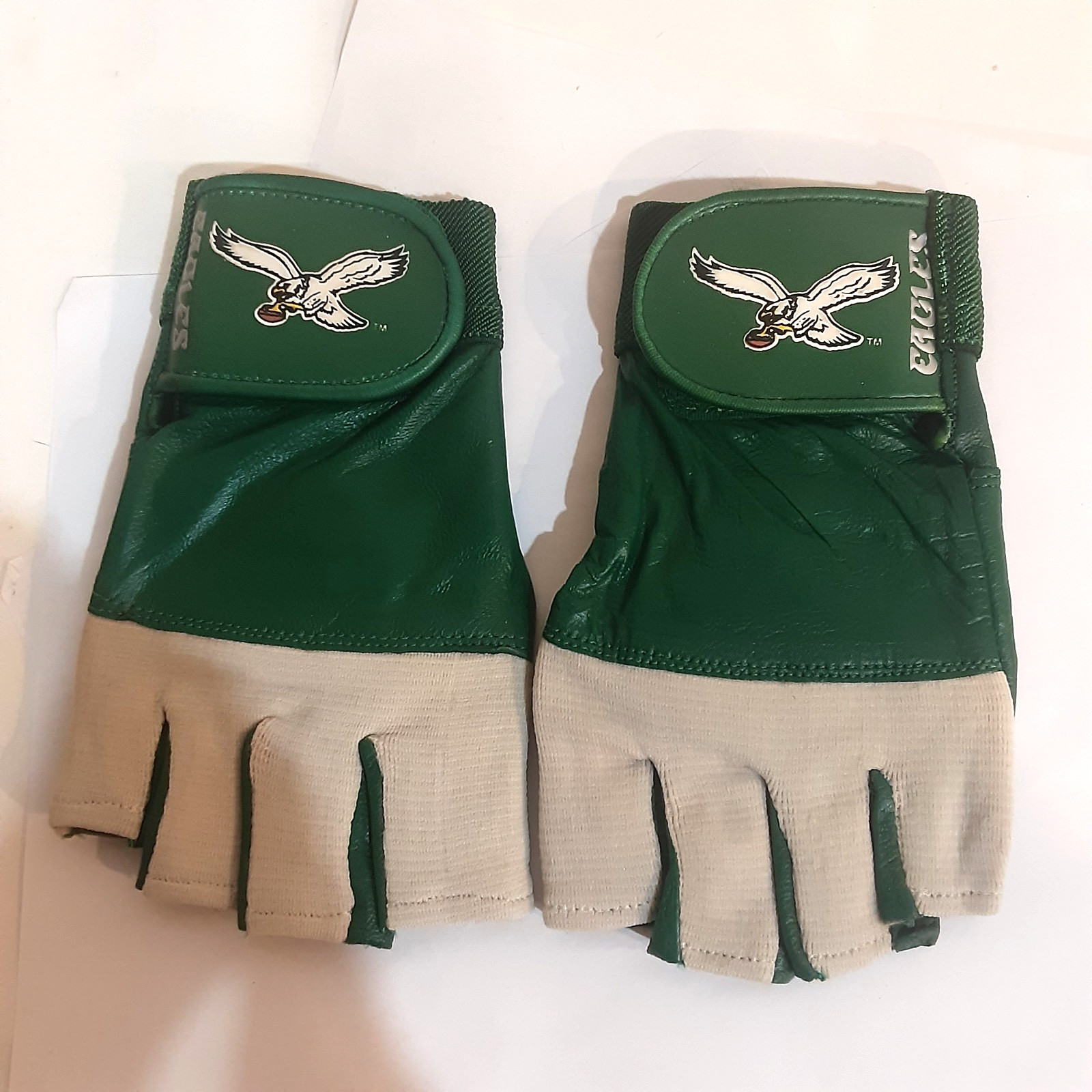 VINTAGE PHILADELPHIA EAGLES NFL MEDIUM SPORTS GLOVE BY YORK GENUINE LEATHER NOS