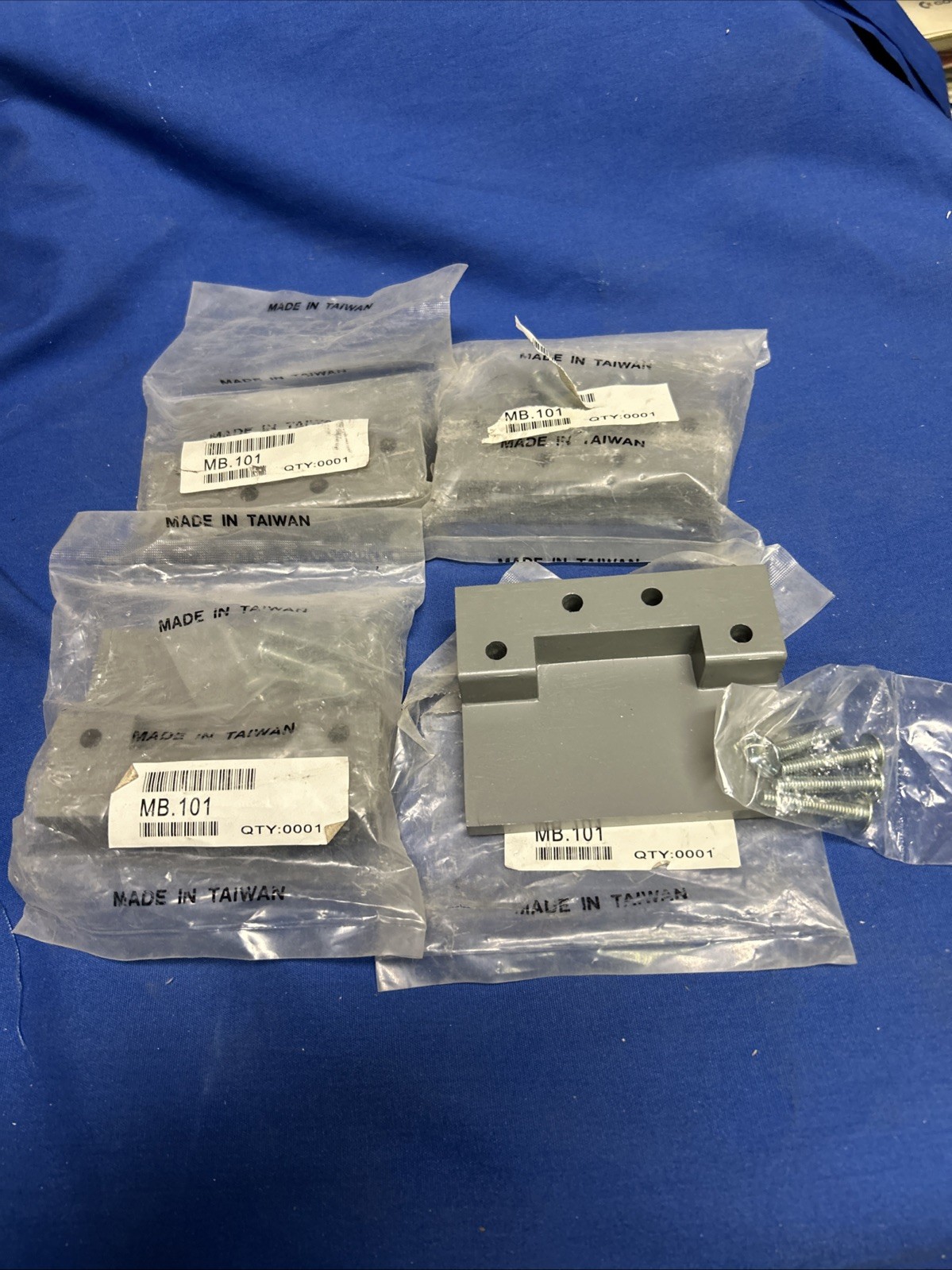Lot Of 4 Ives MB1 USP Mounting Bracket MB.101, New