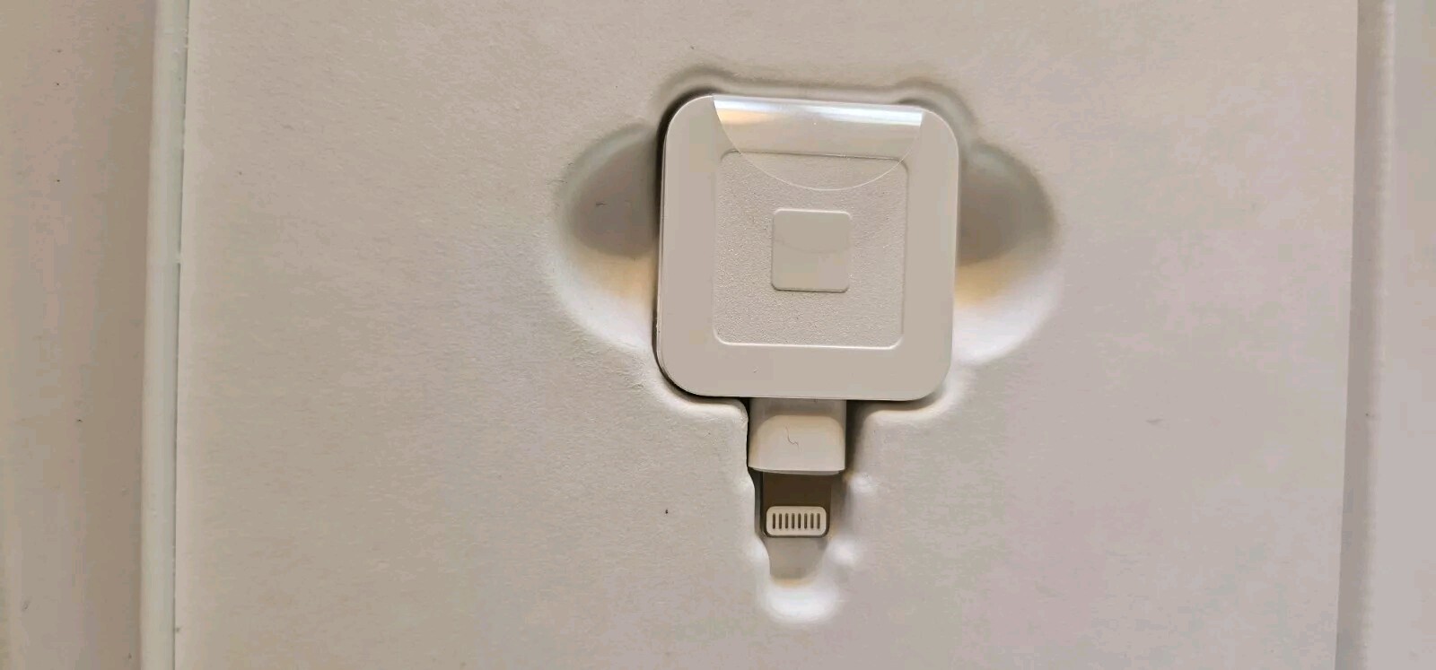 Square Reader for Magstripe (With Lightning Connector) Made For iPhone/iPad