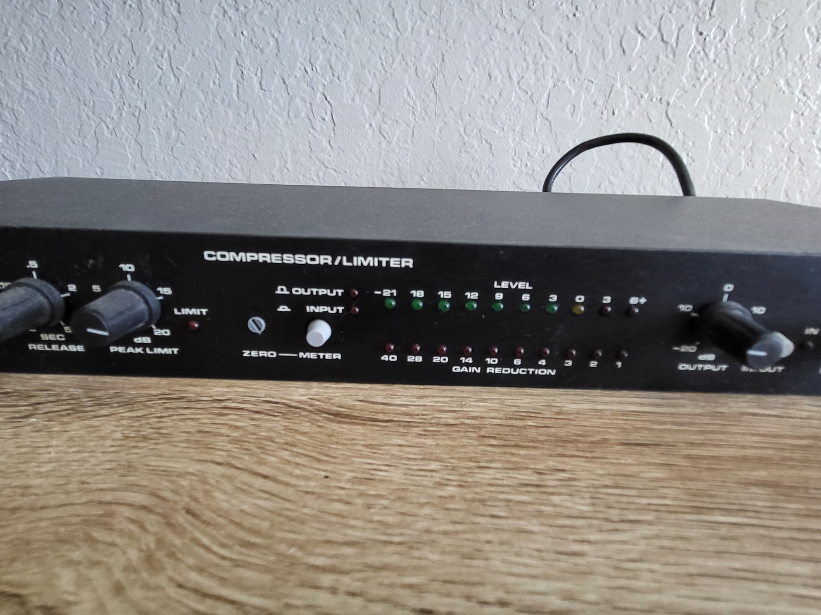 Vintage Rocktron 300A Compressor/Limiter Hush II Dynamic Processor