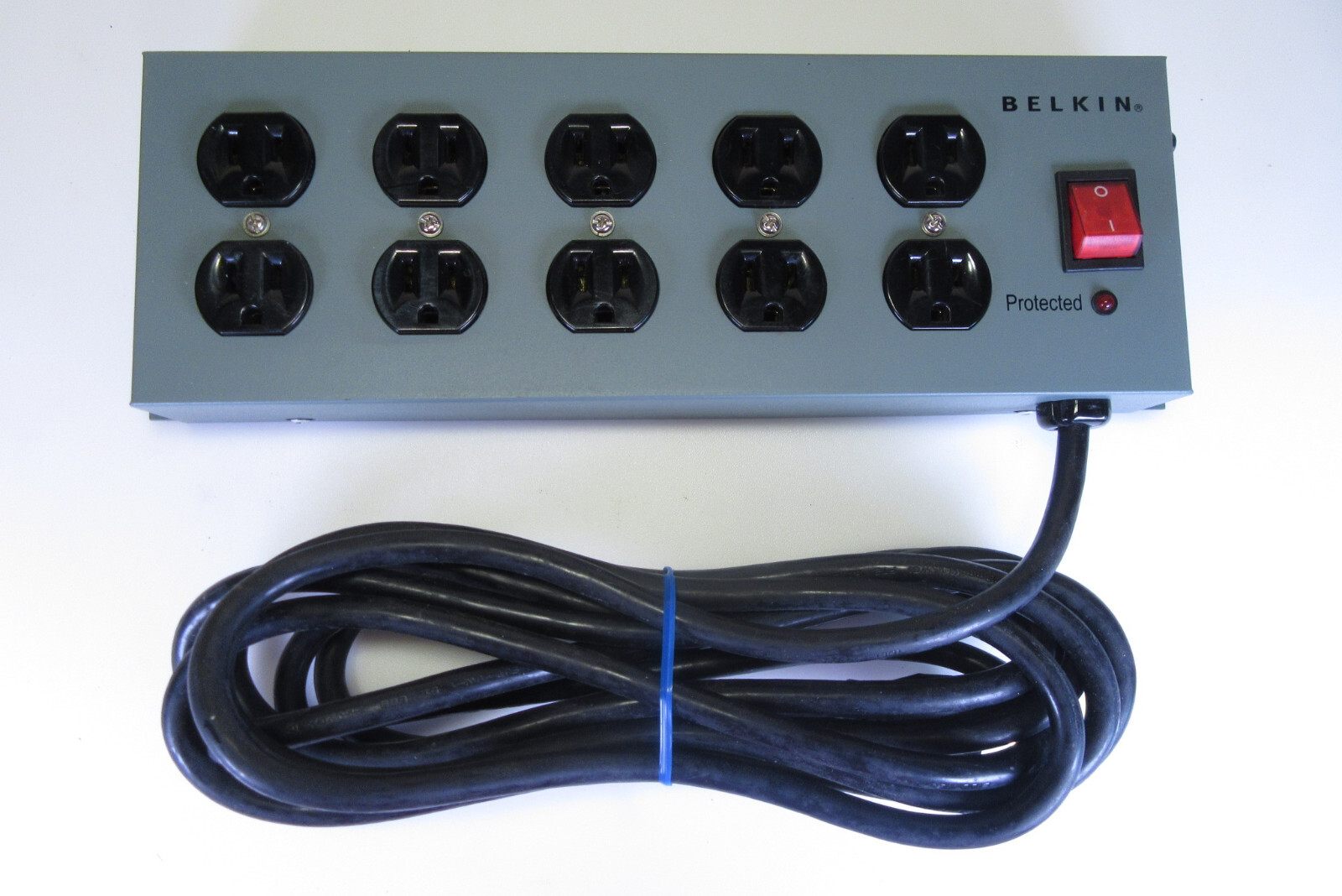 Belkin F9D1000-15 10 Outlet Metal Surge Protector 15 Amp 1800 Watt 15' Cord