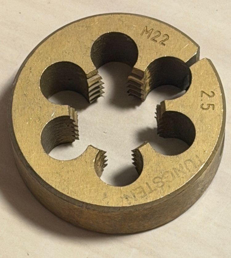 M22-2.5 Tungston Adjustable Round Die 2" Outside Diameter from 45 pc T&d Set