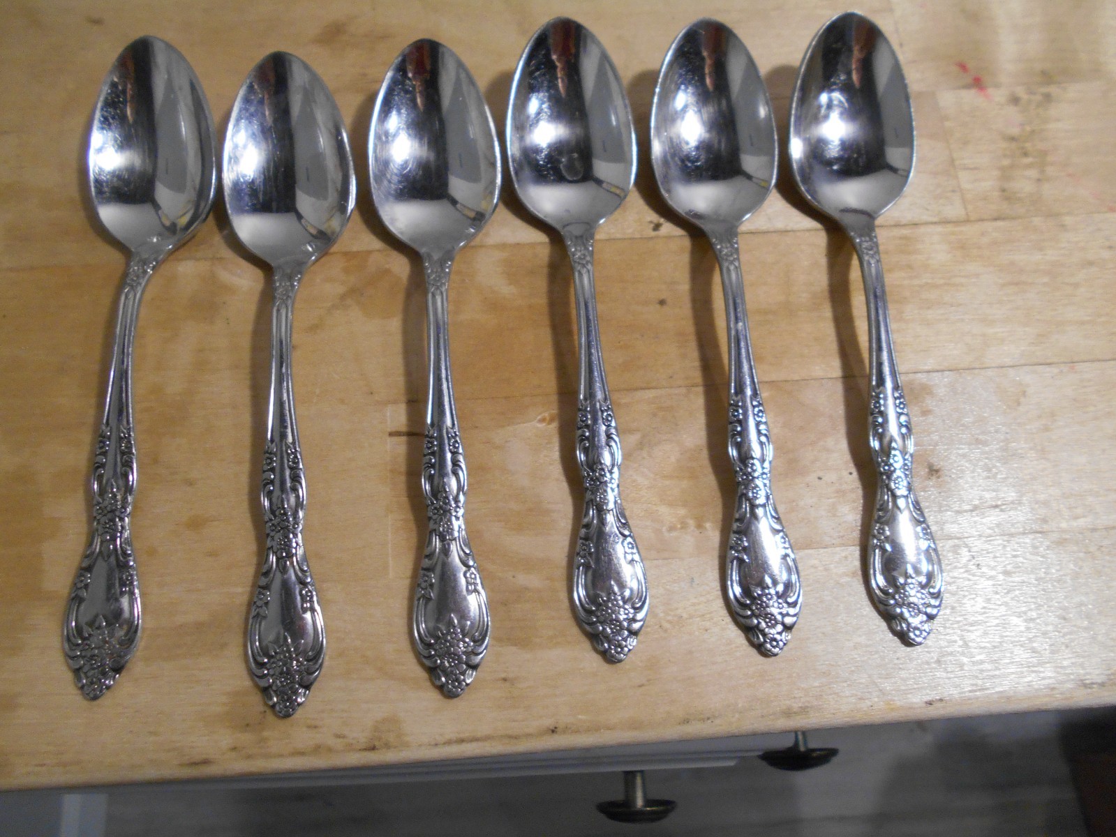 6 Oneida Profile GALVESTON Stainless Pattern Place or Oval Soup Spoons 8332