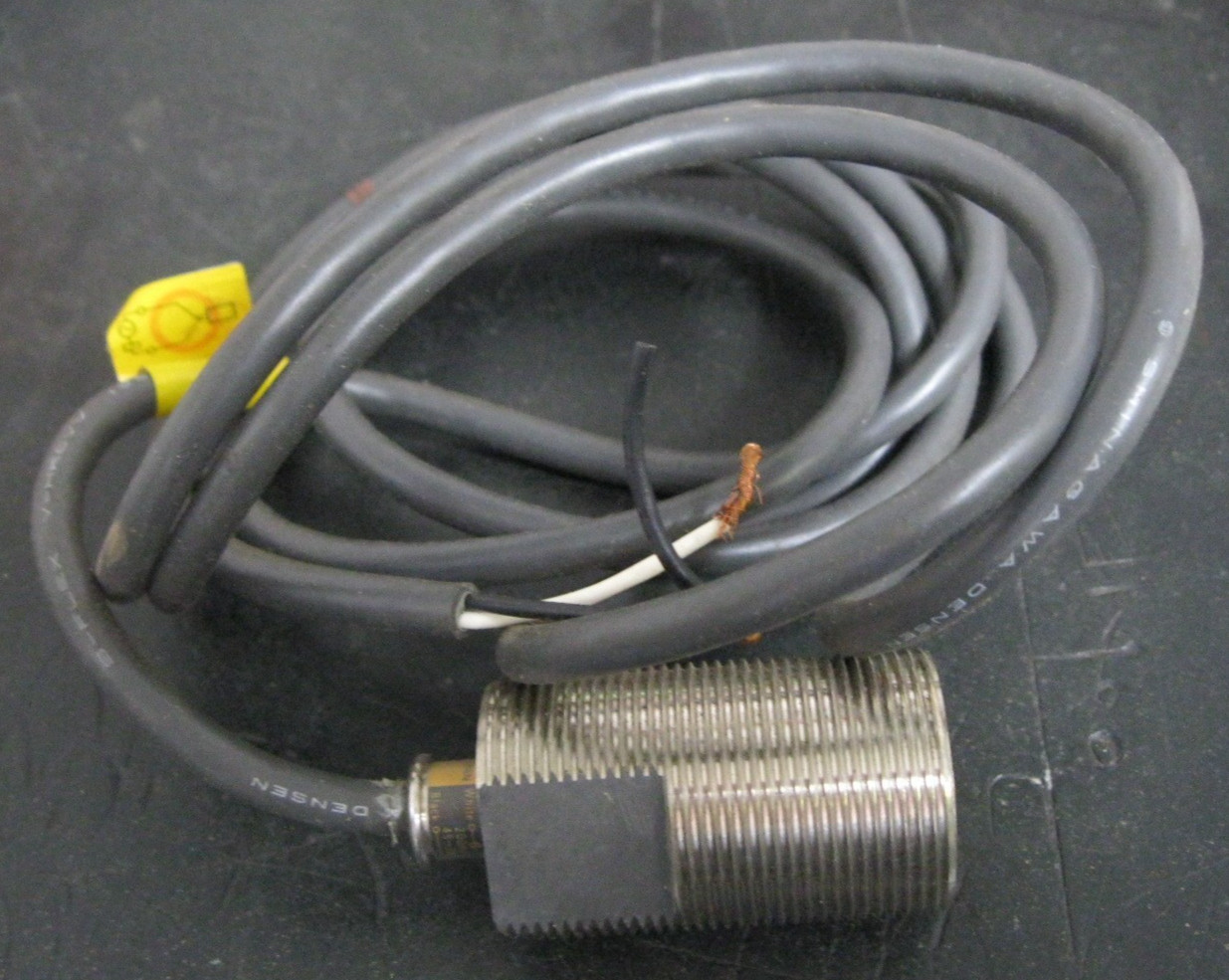 Omron TL-X10Y0 Proximity Switch