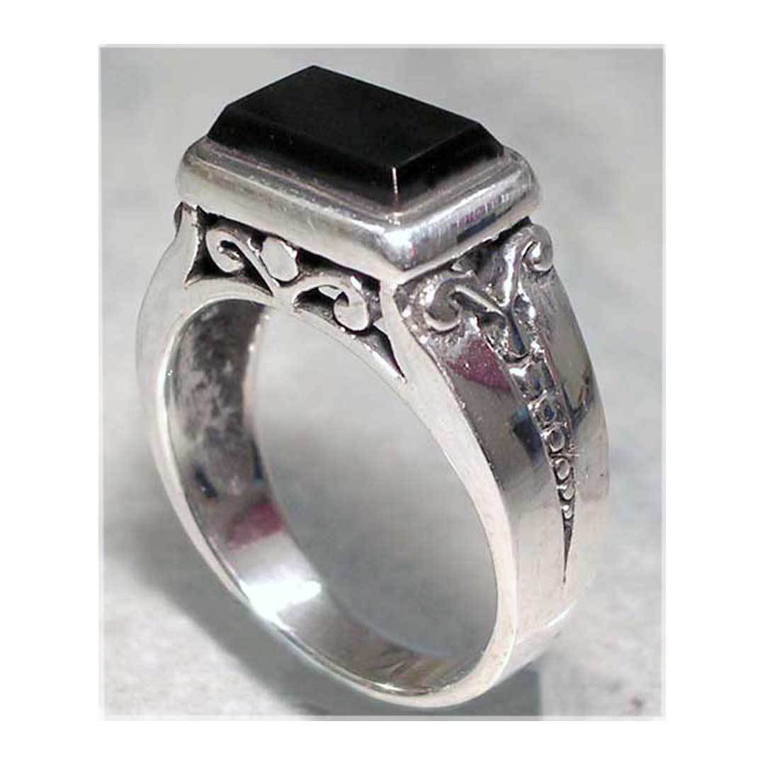 DAINTY  FILIGREE SCROLL RECTANGLE ONYX  RING - SIZE 8__925 STERLING SILVER