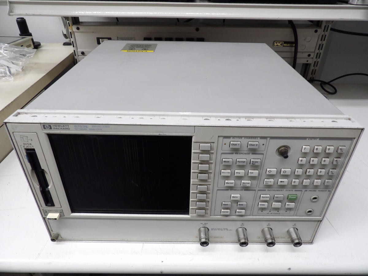 HP 8753E NETWORK ANALYZER 300 KHZ-3 GHZ, OPTION 011, 1BP M3712