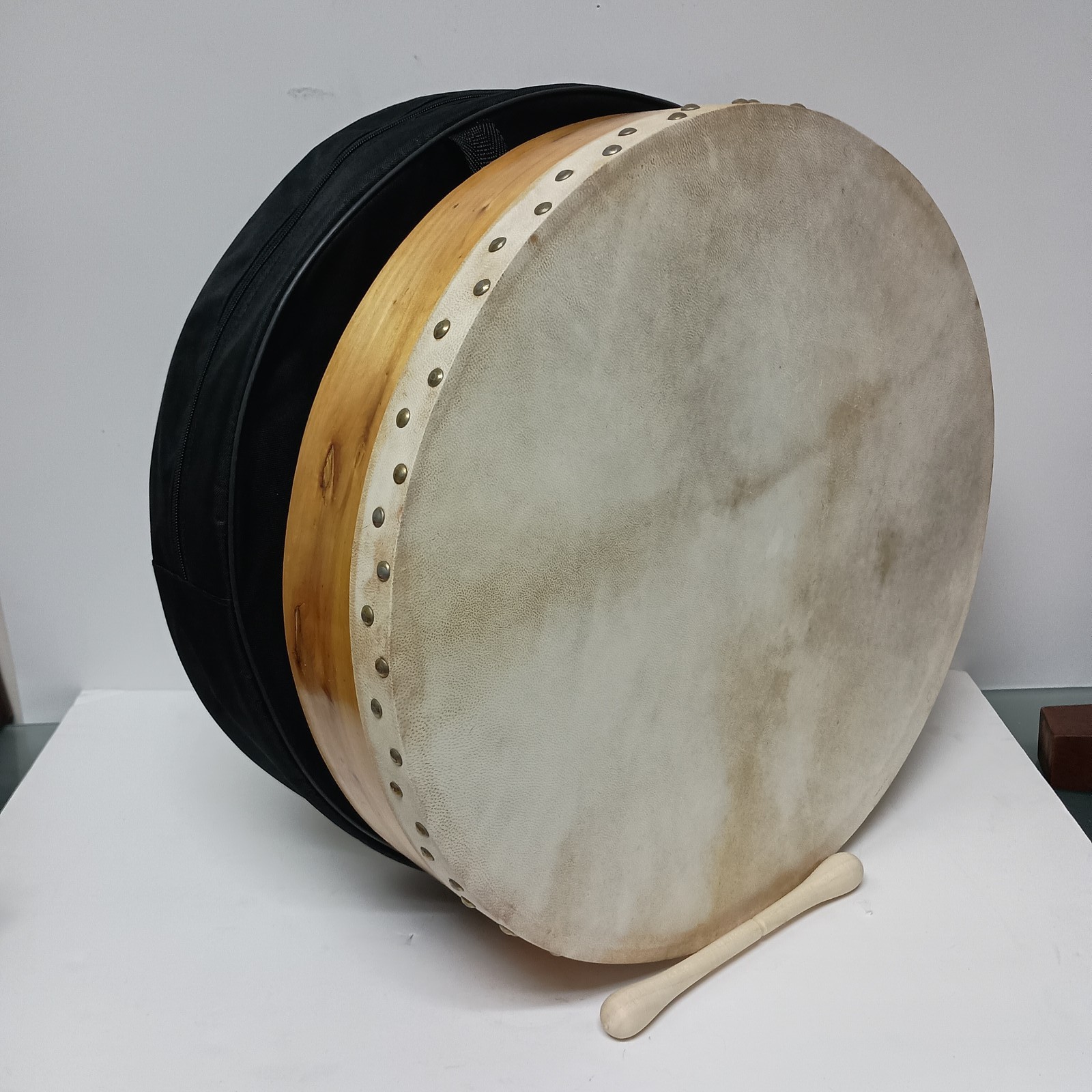 18" Goat Skin Bodhran with Fabric Zipper Cover Made in Pakistan