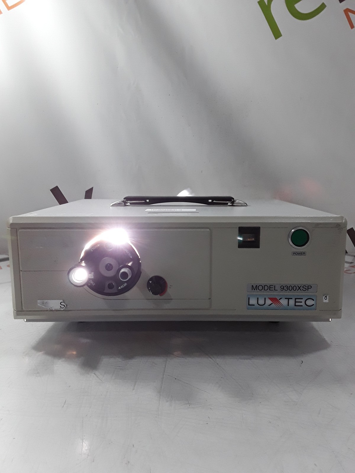 Luxtec 9300XSP Light Source