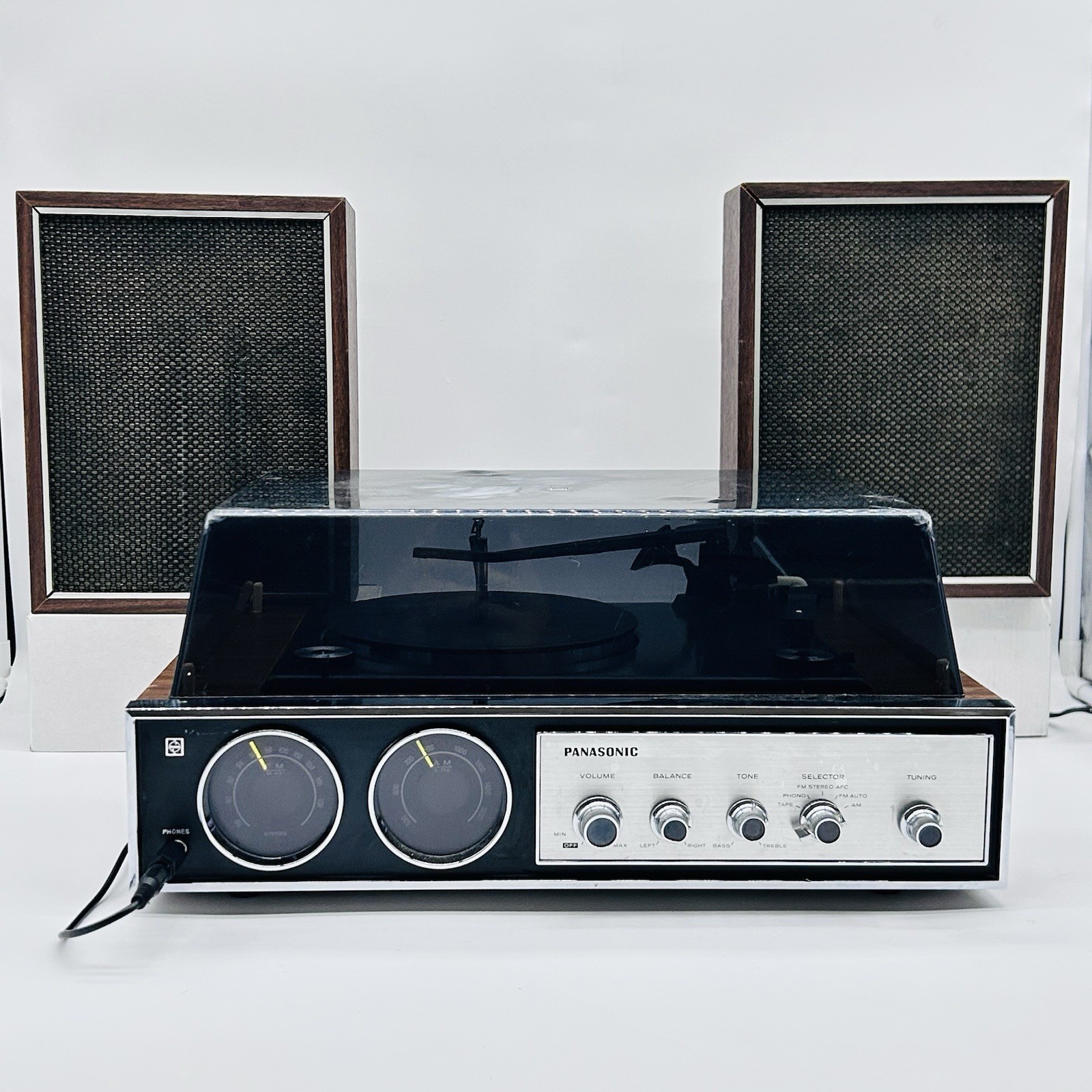 Vtg Panasonic SD-84 Turntable Record Player + Speakers, Working But Has Defects