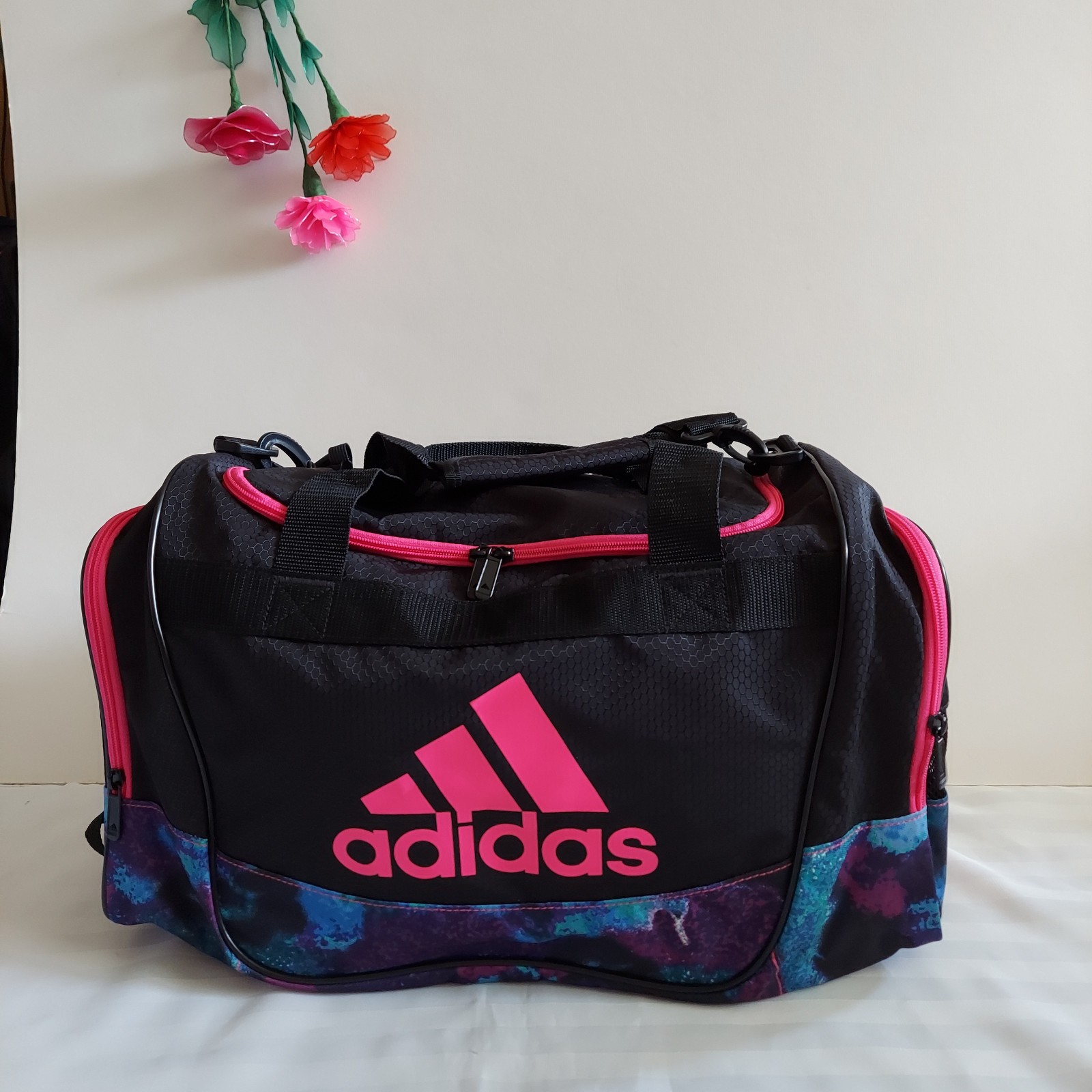 NWOT Adidas Gym Sport Duffle Bag 20"x10.5"x9" Shoulder Strap Travel Purple Pink