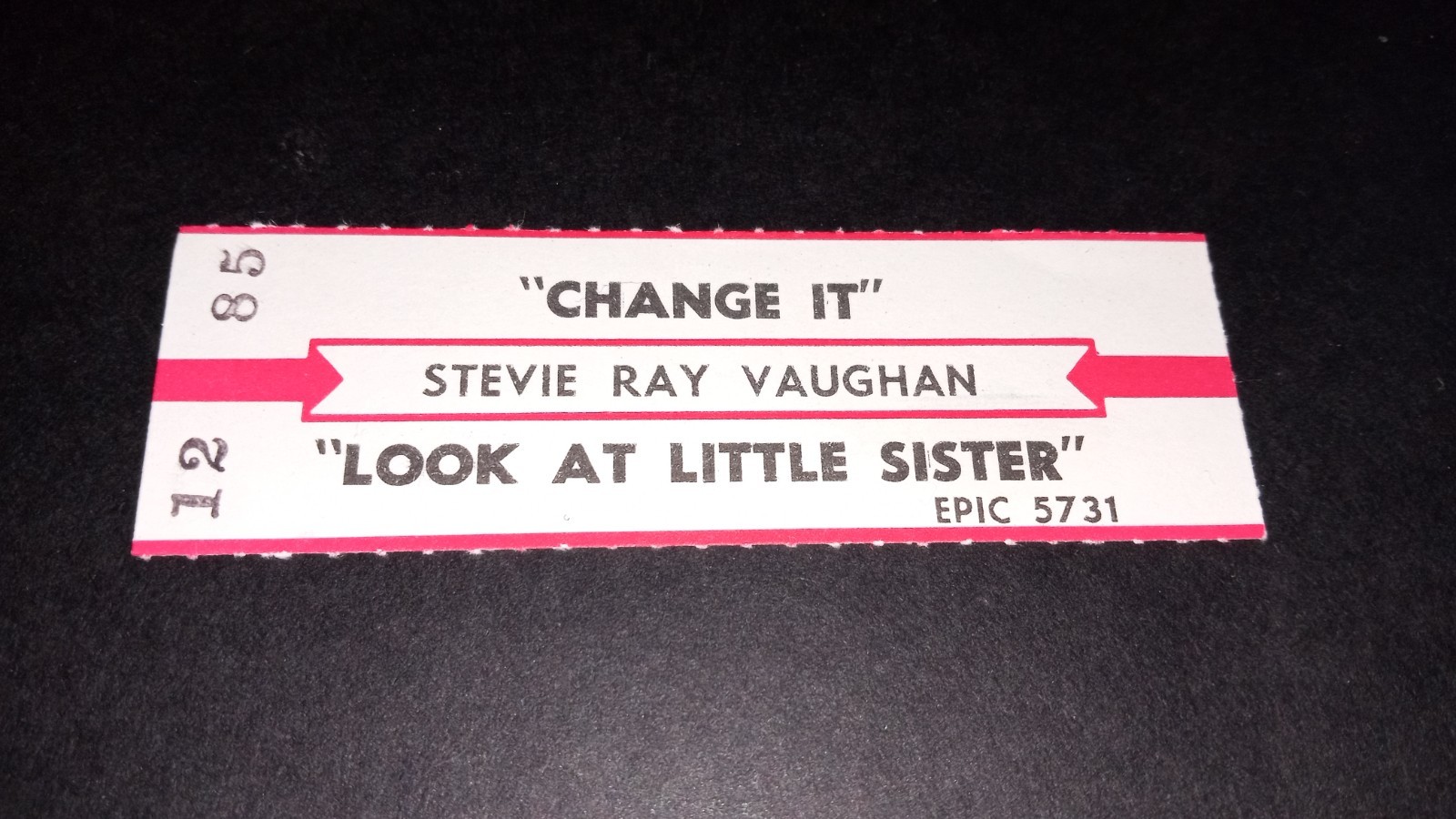 Jukebox Title Strip - STEVIE RAY VAUGHAN - Change It / Look at Little Sister