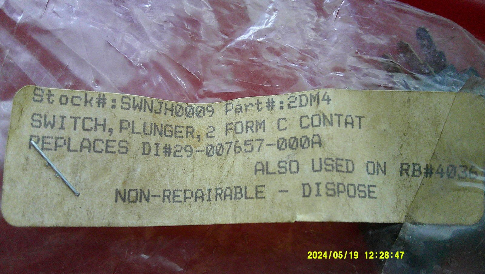 NEW Honeywell MicroSwitch 2DM4 Push / Pull Switch Plunger Actuator 10A 250VAC