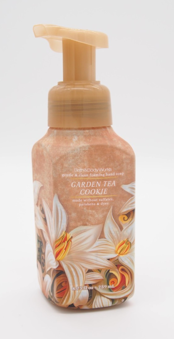 (1) Bath Body Works GARDEN TEA COOKIE Gentle Clean Foaming Hand Soap 8.75oz New