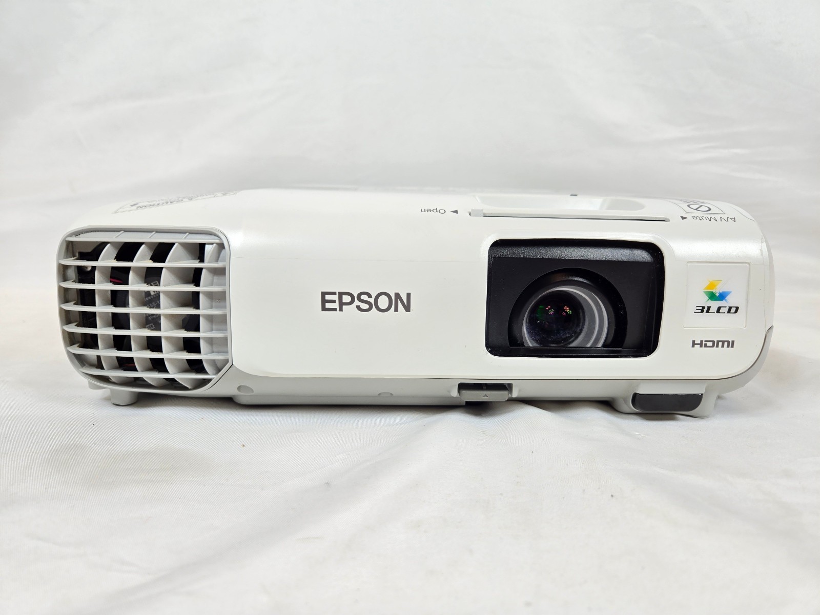 Epson PowerLite X27 2700 ANSI XGA 3LCD Projector 3725 Lamp Hours