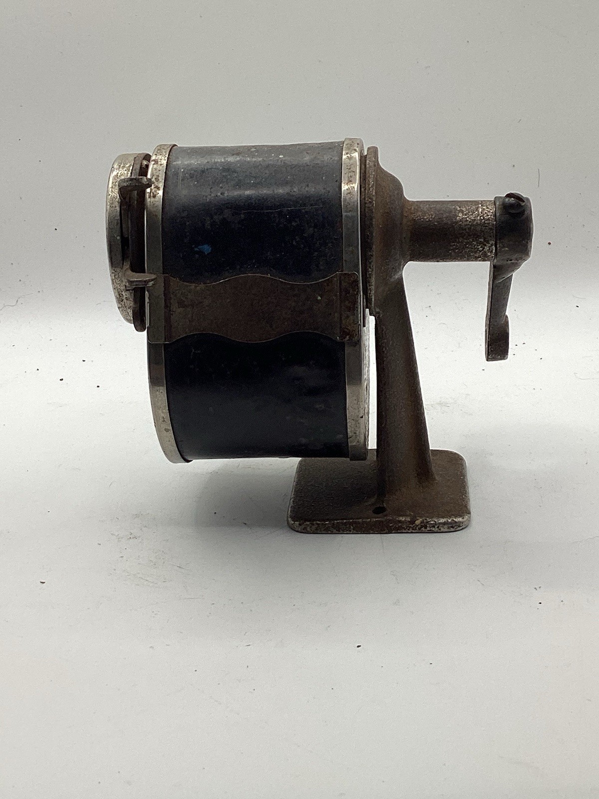 Vtg Antique Pencil Sharpener Chicago Wall Mount One Hole Pencil Sharpener Co