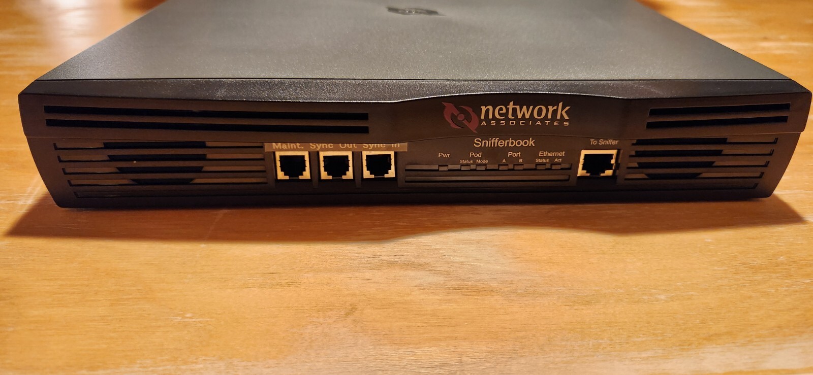 Network Associates Snifferbook with Original Carrying Case Excellent Condition