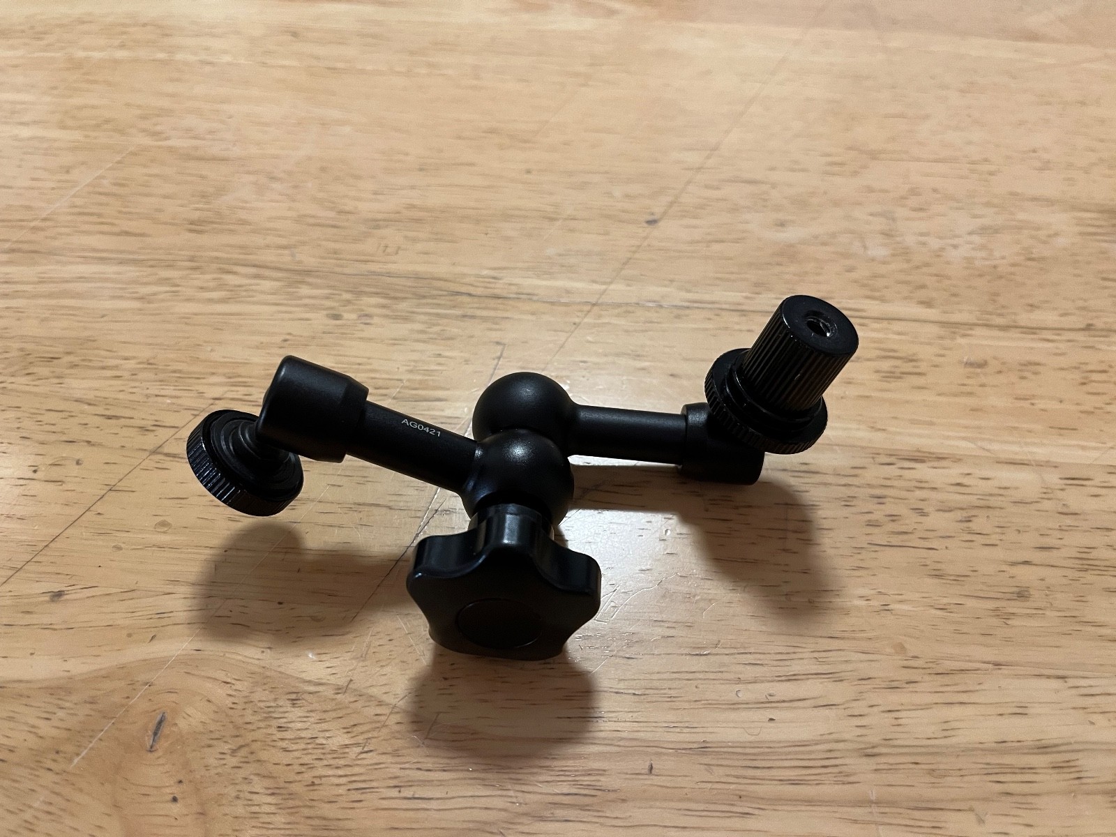PEARSTONE - 7.5" articulating arm - Mint