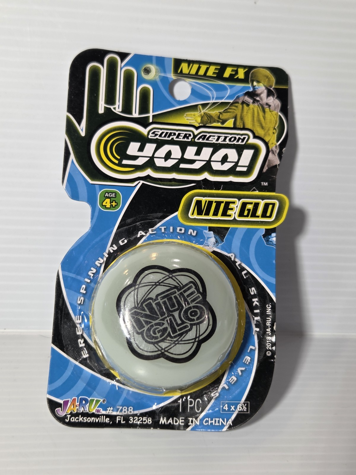 Super Action Glow in The Dark Yoyo Nite Glo Return Top