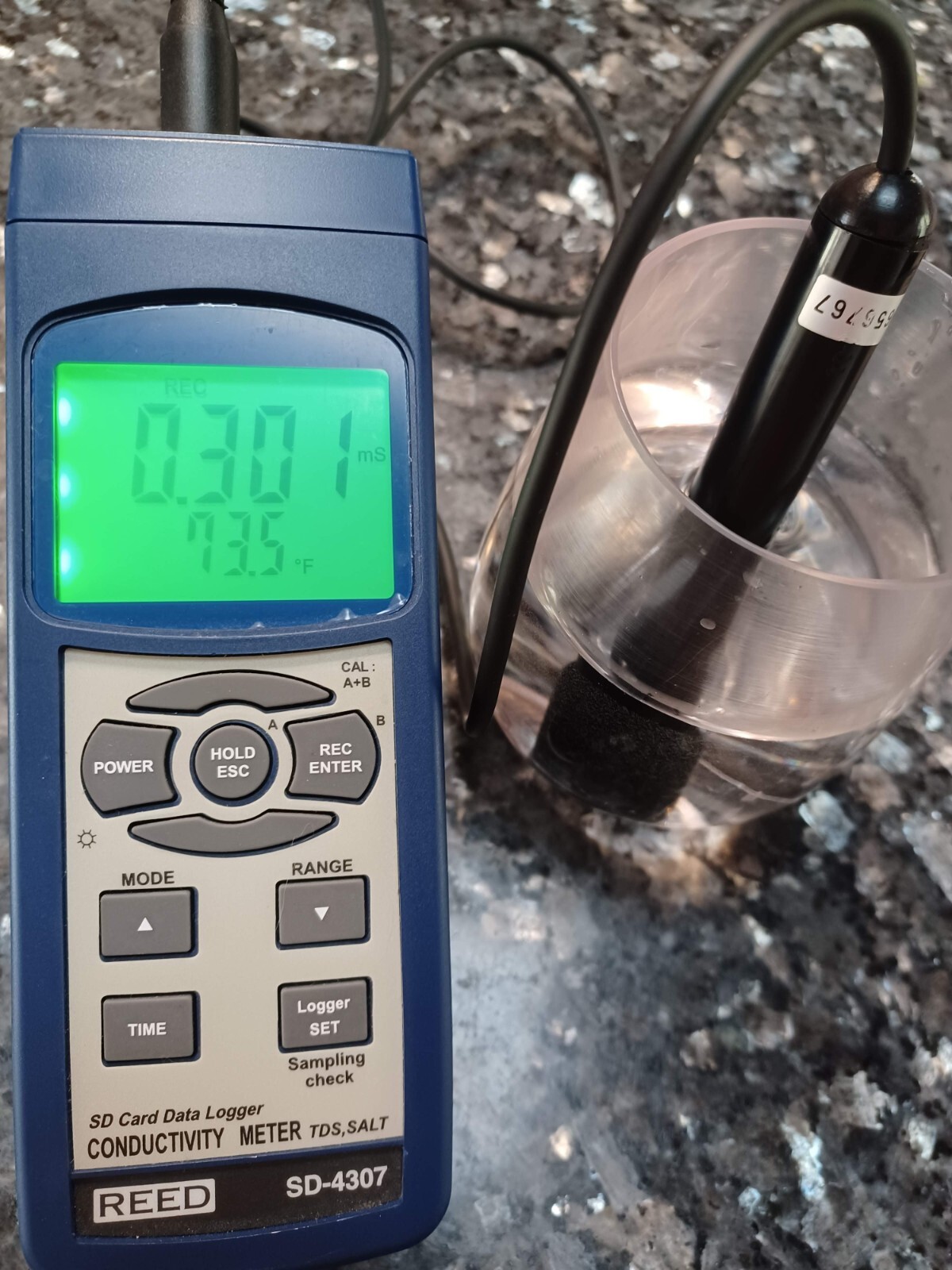 Reed Instruments SD-4307 Data Logging Conductivity/TDS/Salinity Meter