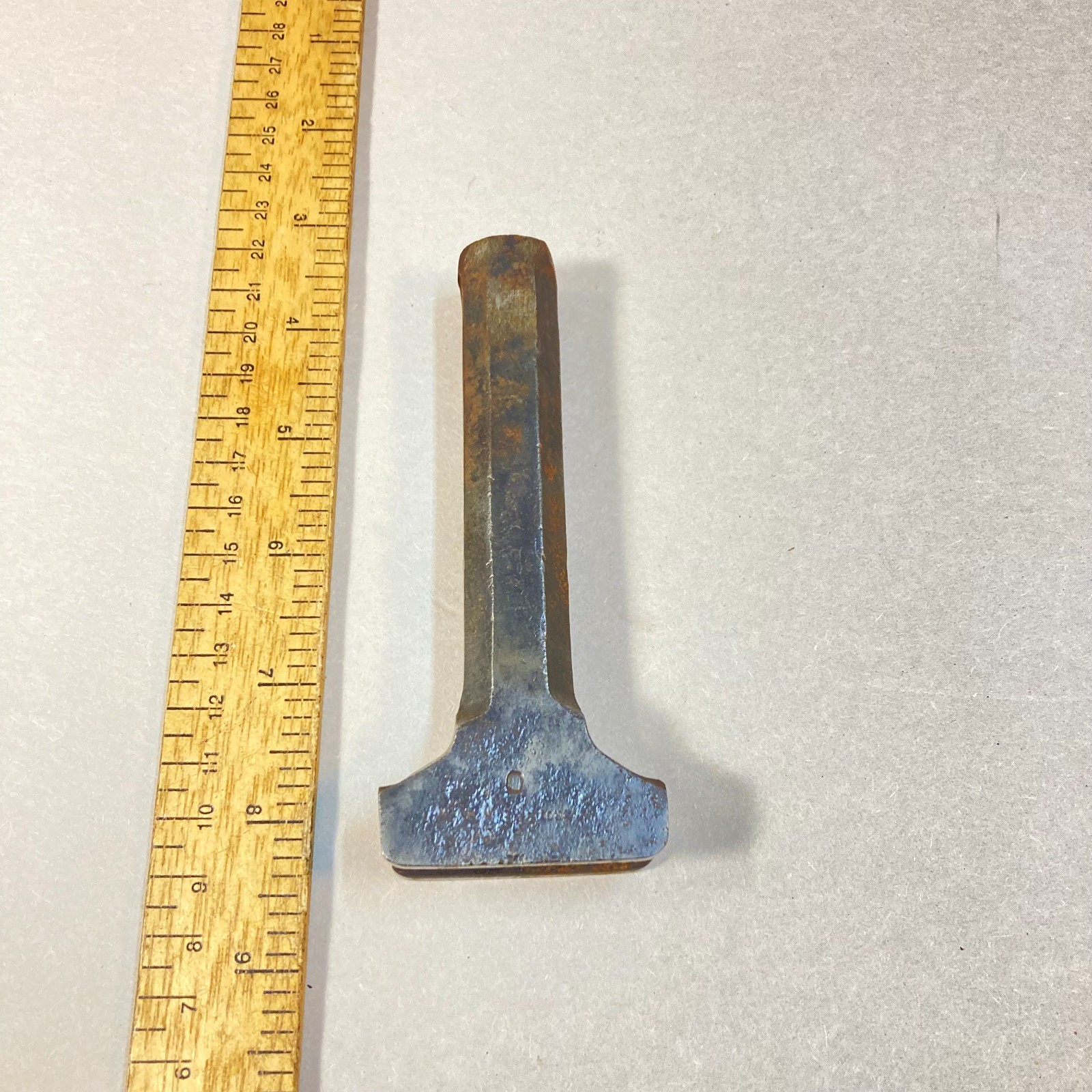 Vintage Blacksmith Swage Anvil Bottom 1/2" With 3/4" Shank #0