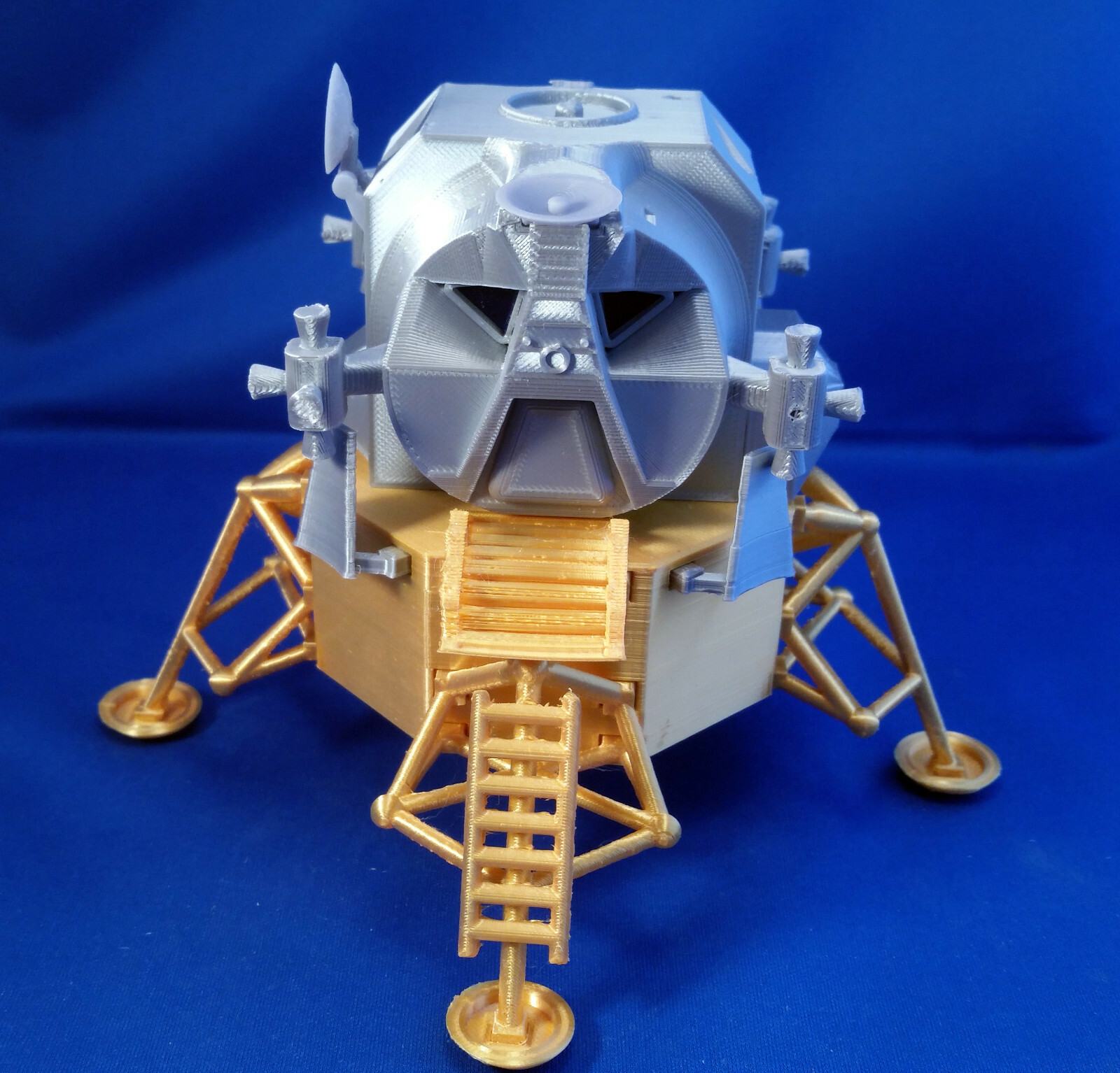 Apollo 11 Lunar Module Model (Fully Assembled) in 1/48 Scale