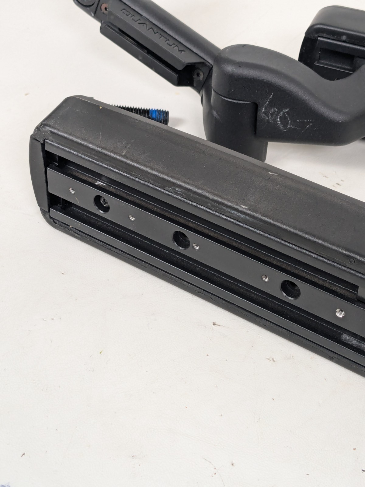 QUANTUM Edge 3 /HD/2.0/Stretto/4Front Armrest Arm Pad