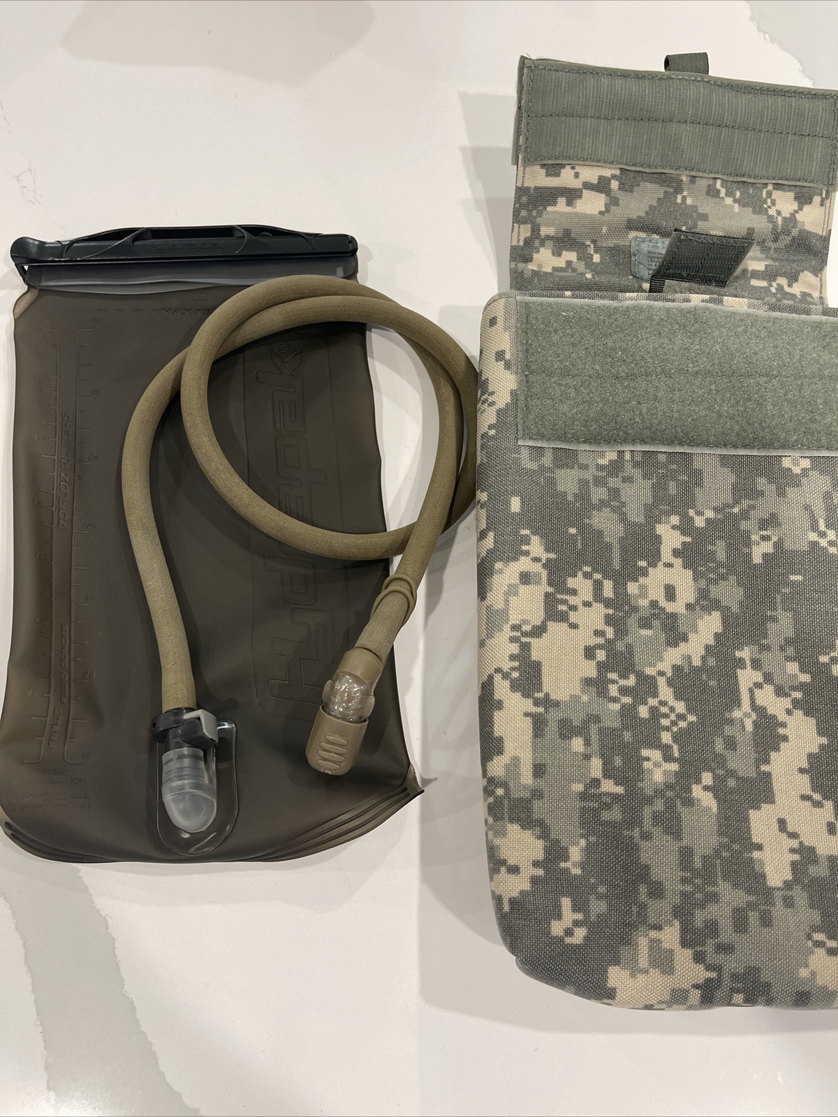 LBT 6142D Insulated ACU Hydration Pouch MOLLE wBladder 70oz