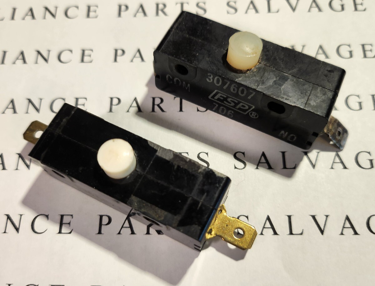 E-13 CHERRY BUTTON MICRO SWITCH NORMALLY OPEN 15A 125/250VAC SET OF 2  TESTED