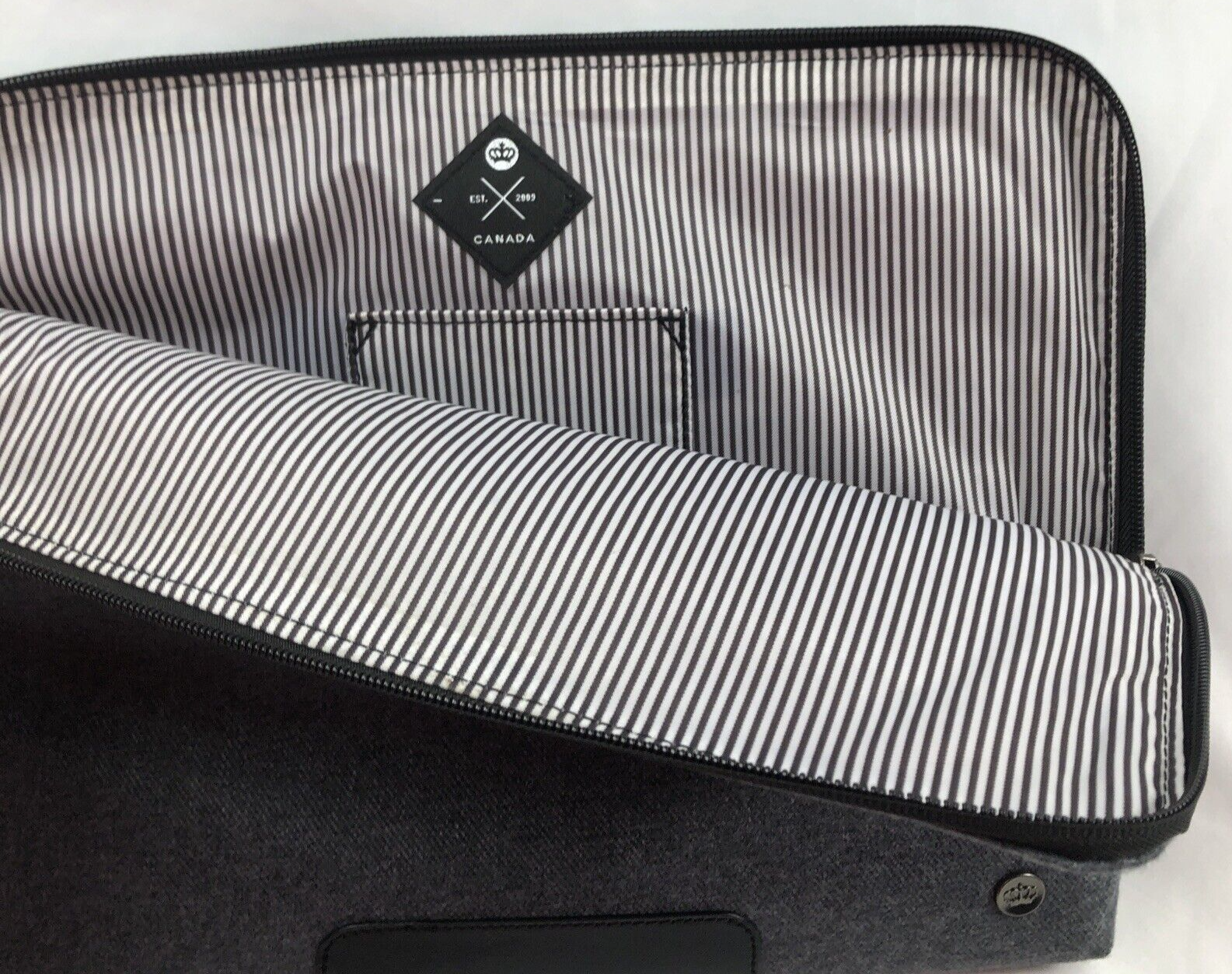 PKG -14" Laptop Sleeve Case Gray LS04-13-WOOL