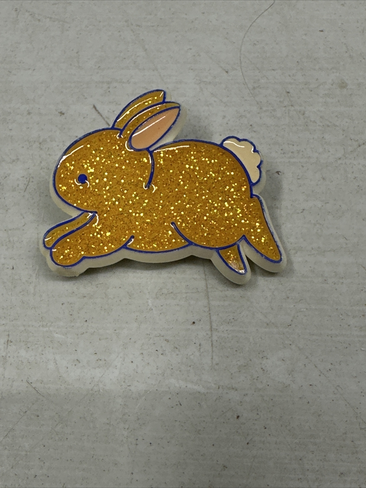 Hallmark PIN Easter Vintage BUNNY RABBIT Cottontail GOLD GLITTER Blue Trim 1984