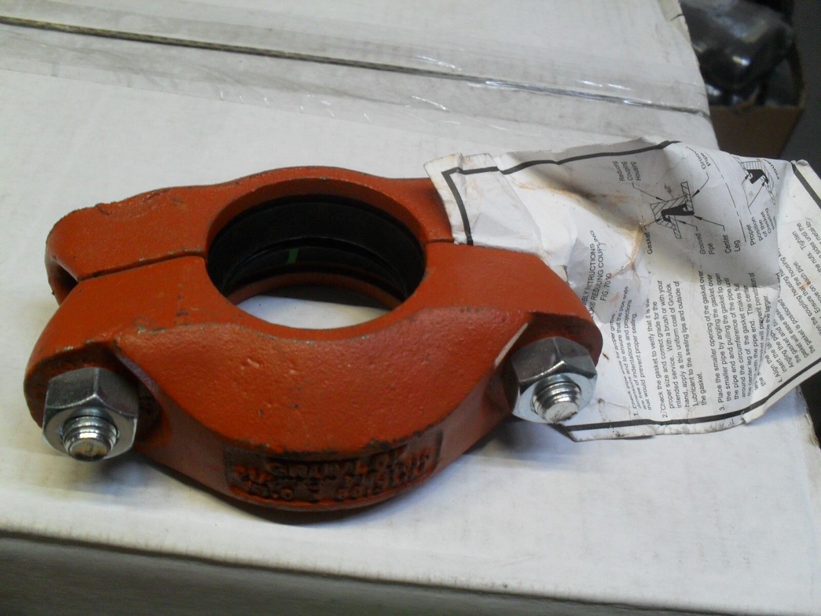 GRUVLOK 0390009306 Reducing Coupling Ductile Iron 2 1/2"  x 2"