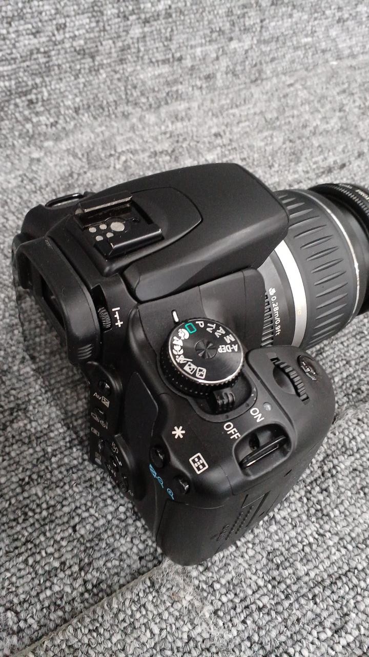 CANON DS126151 Digital DSLR Camera