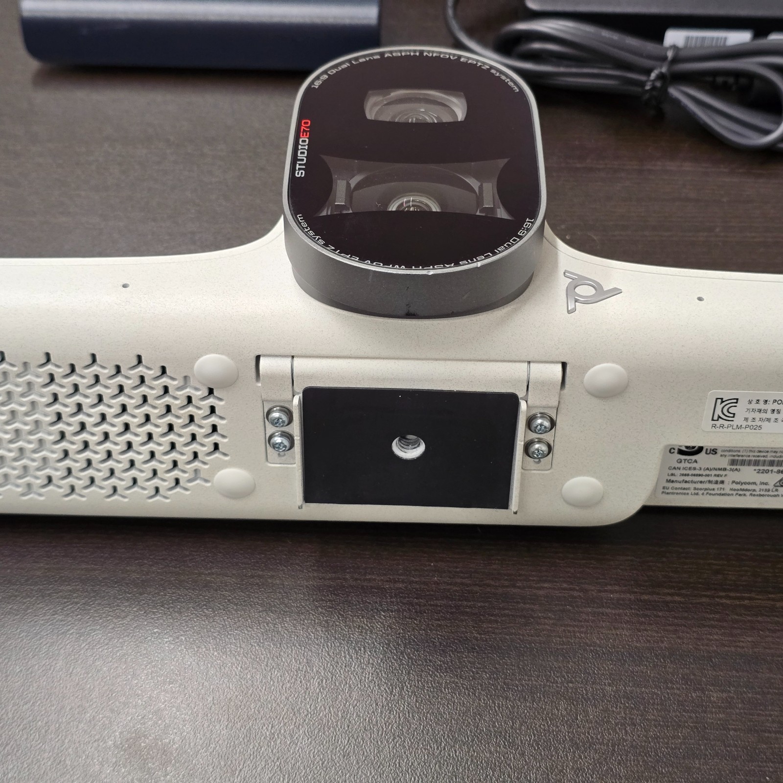 Poly G7500 Codec Bundle with Poly Studio E70, Poly TC8 , and G7500 IP Table Mic