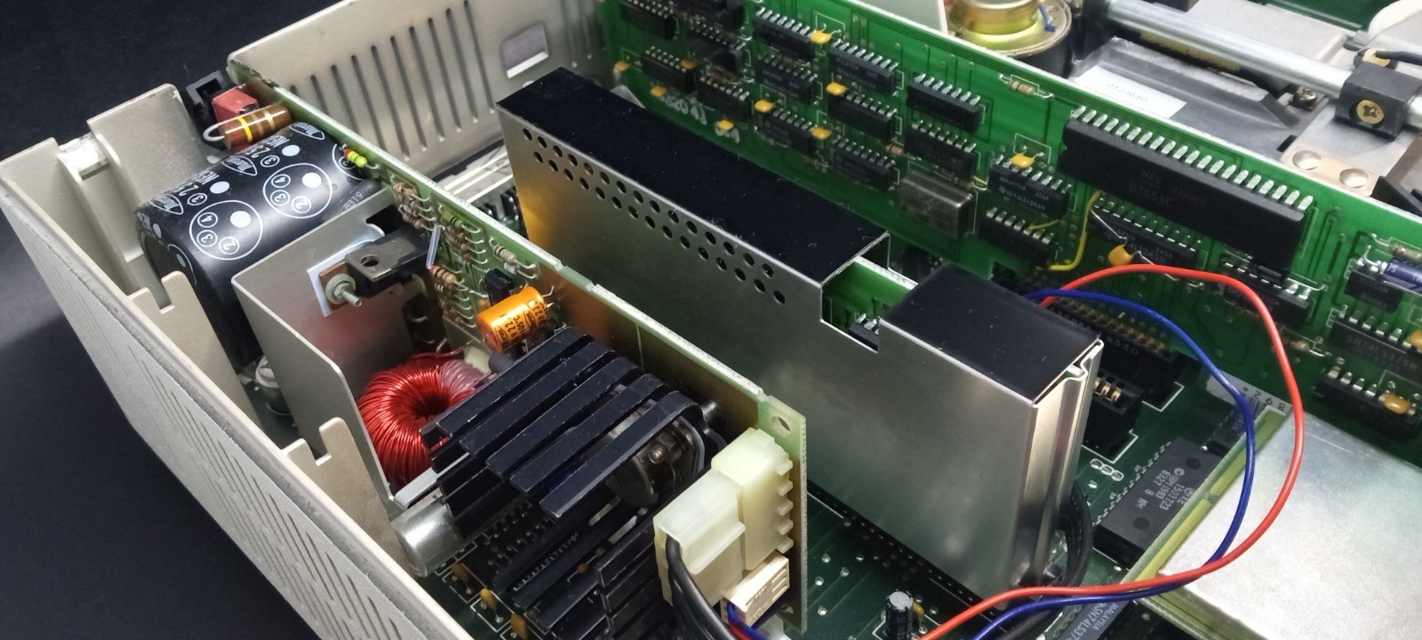 1983 IBM PC Jr 4860 Vintage Computer Turns on...LOOK