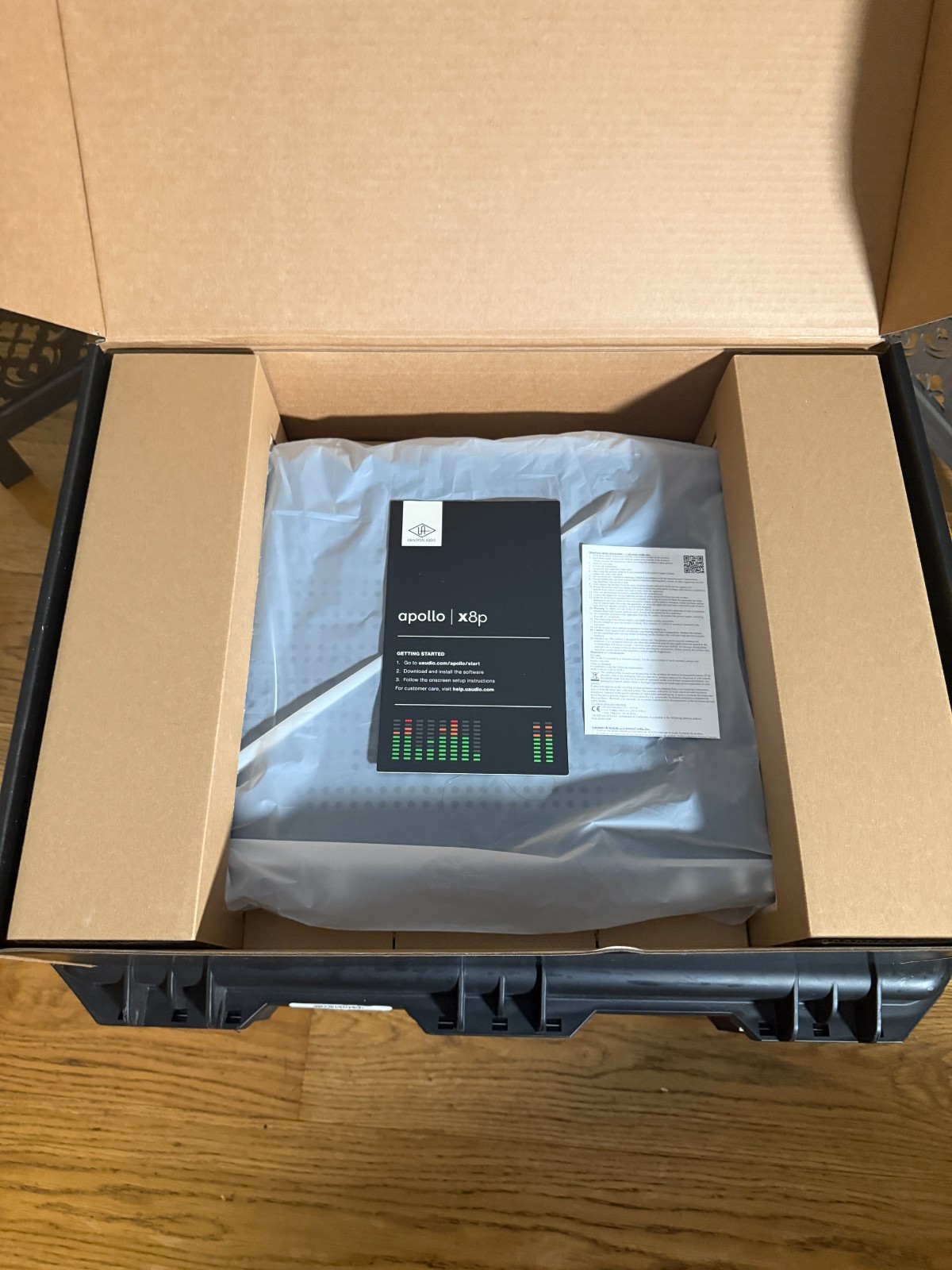 Universal Audio Apollo X8P Gen 2 18x24 Interface OPEN BOX