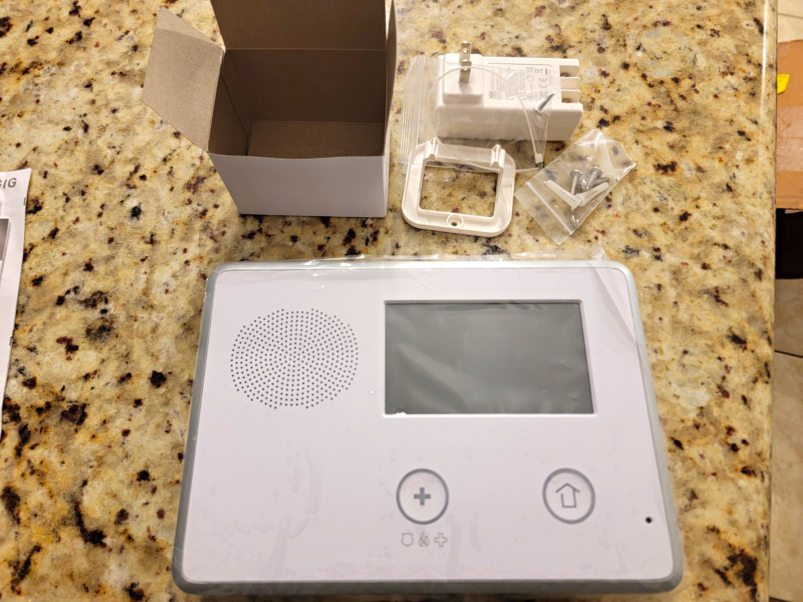 2GIG 2GIG-GC2-345E Go!Control Touchscreen Z-Wave Panel White w/ Adapter