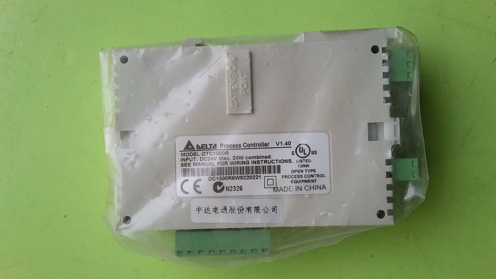 1pc used Delta temperature controller DTC1000R
